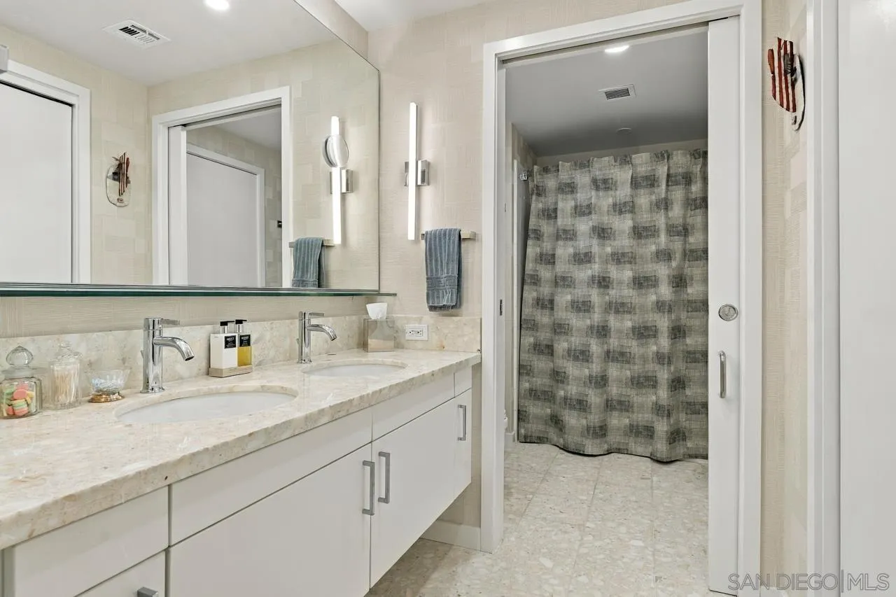 https://cdn.realtyfeed.com/cdn/127/260023619/e89d40e1f40d2bedd90e285ff410bd46.webp