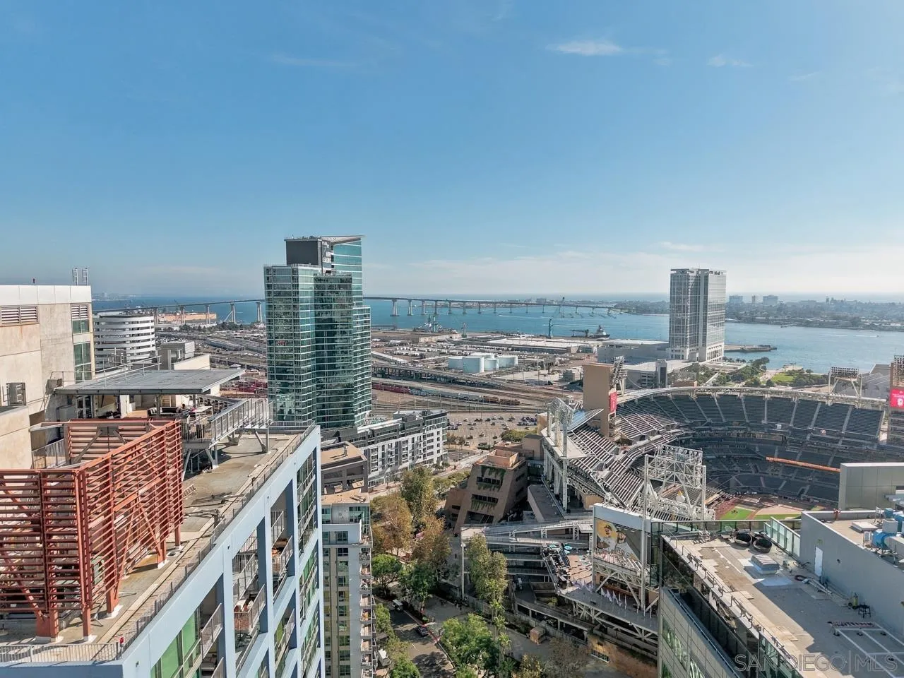 https://cdn.realtyfeed.com/cdn/127/260023619/ecb13887e87dc033fa7713c41395c003.webp