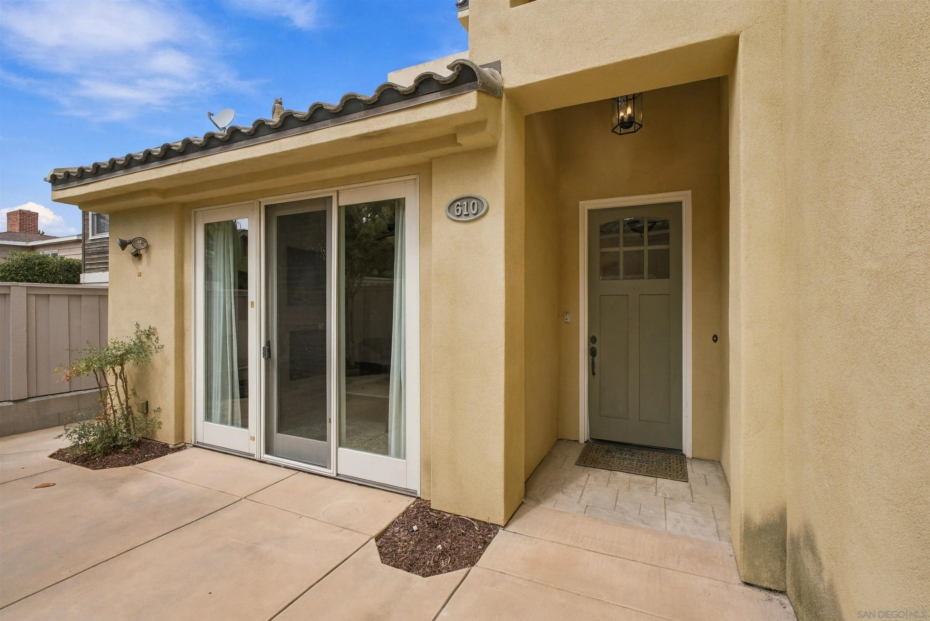 https://cdn.realtyfeed.com/cdn/127/260023631/86bc7b6429c5b53ae1d15b304e2bd581.webp
