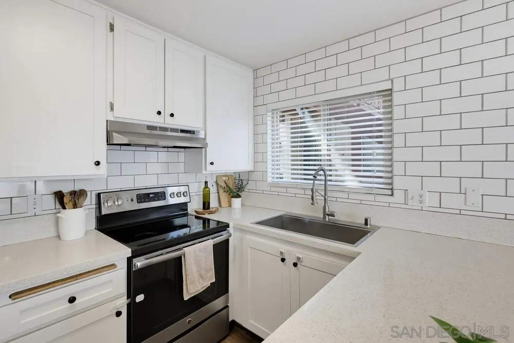 https://cdn.realtyfeed.com/cdn/127/260023636/8b56cbbd99346553868506b22d1efb4a.webp