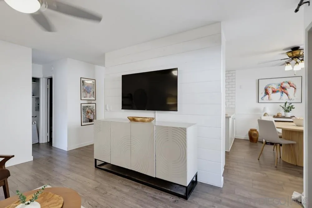 https://cdn.realtyfeed.com/cdn/127/260023636/96d961615858b895ed7d5d040dcbd1b3.webp