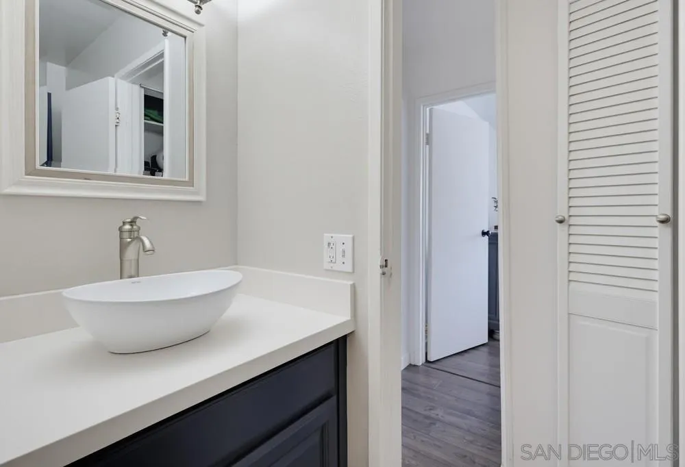 https://cdn.realtyfeed.com/cdn/127/260023636/c809b5e9db9420ea6494f61ffd46fd87.webp
