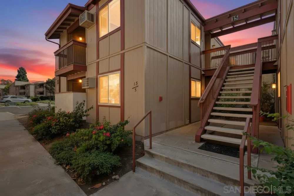 https://cdn.realtyfeed.com/cdn/127/260023636/db35ef993fcd62ebce63d96d37951d91.webp