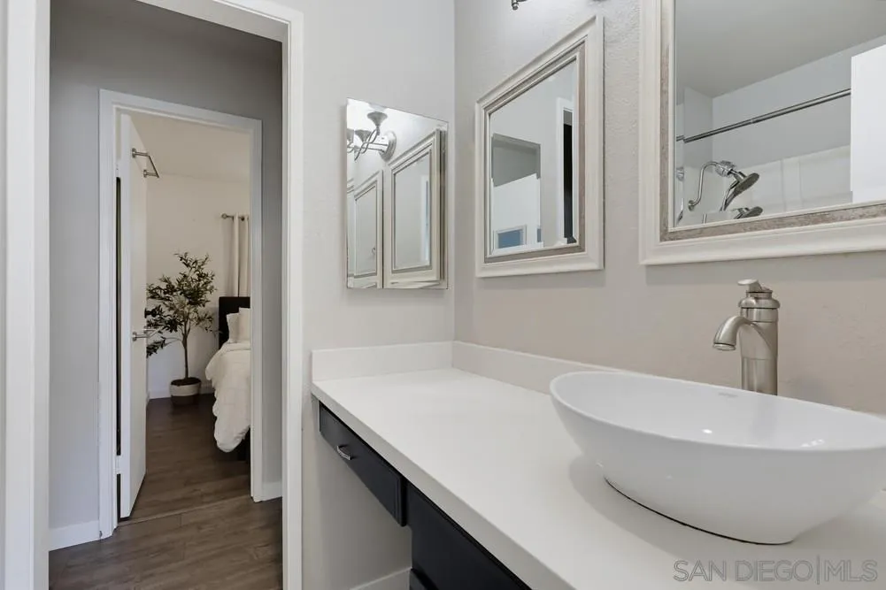 https://cdn.realtyfeed.com/cdn/127/260023636/dc32d4dd4ff491c9fc05f1598159befe.webp