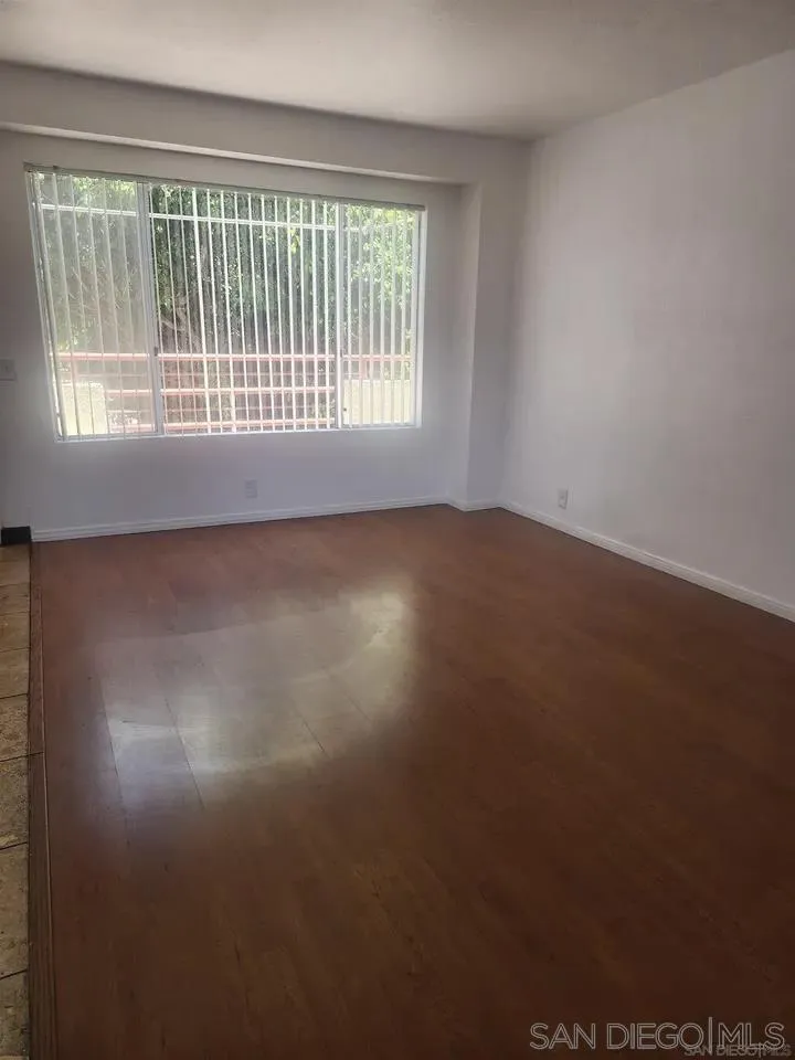 https://cdn.realtyfeed.com/cdn/127/260023638/d6a747bdb520b9c1de31b9d1dbbdf000.webp