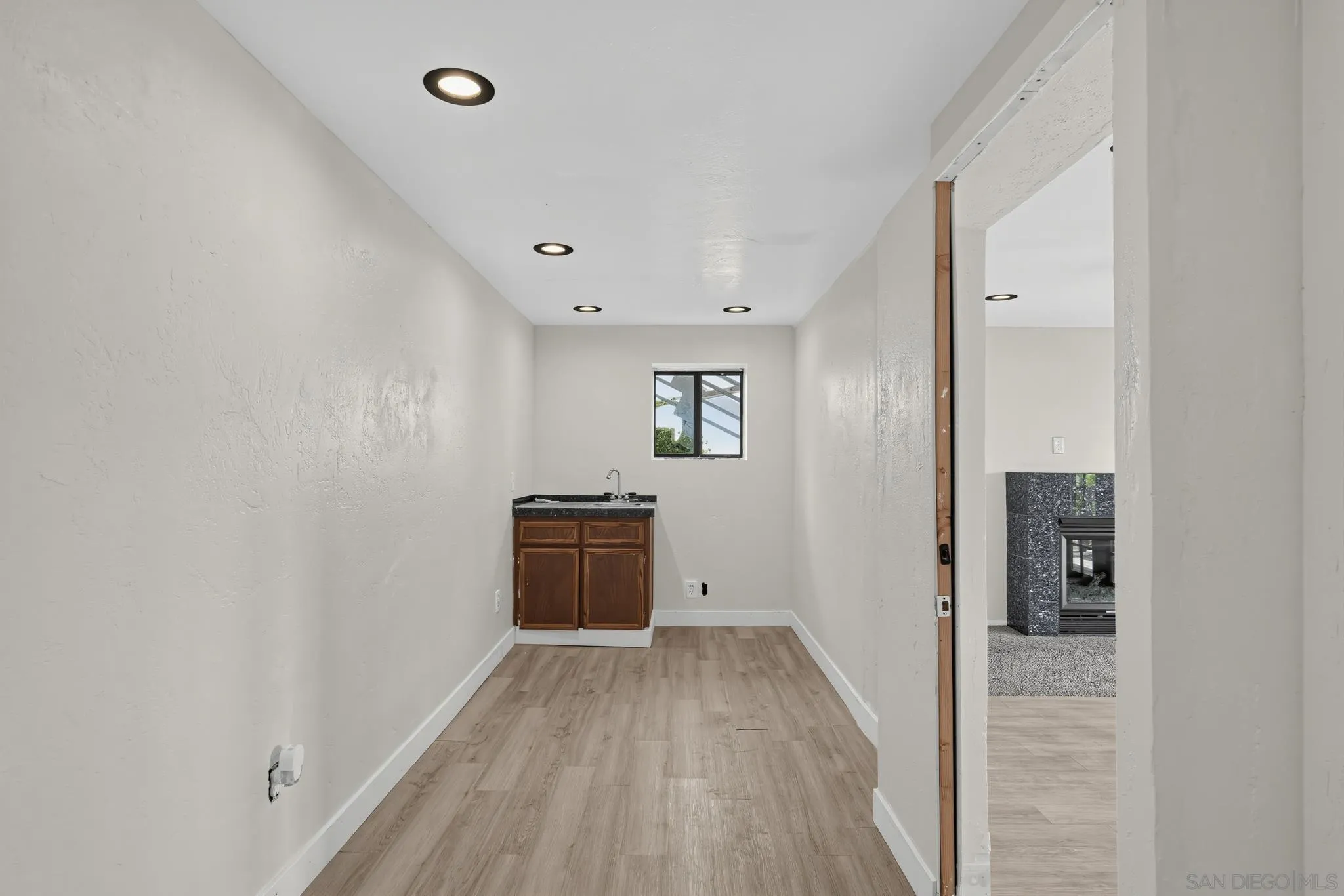 https://cdn.realtyfeed.com/cdn/127/260023644/0c80a18125b58e0156d02a8e99851f1c.webp