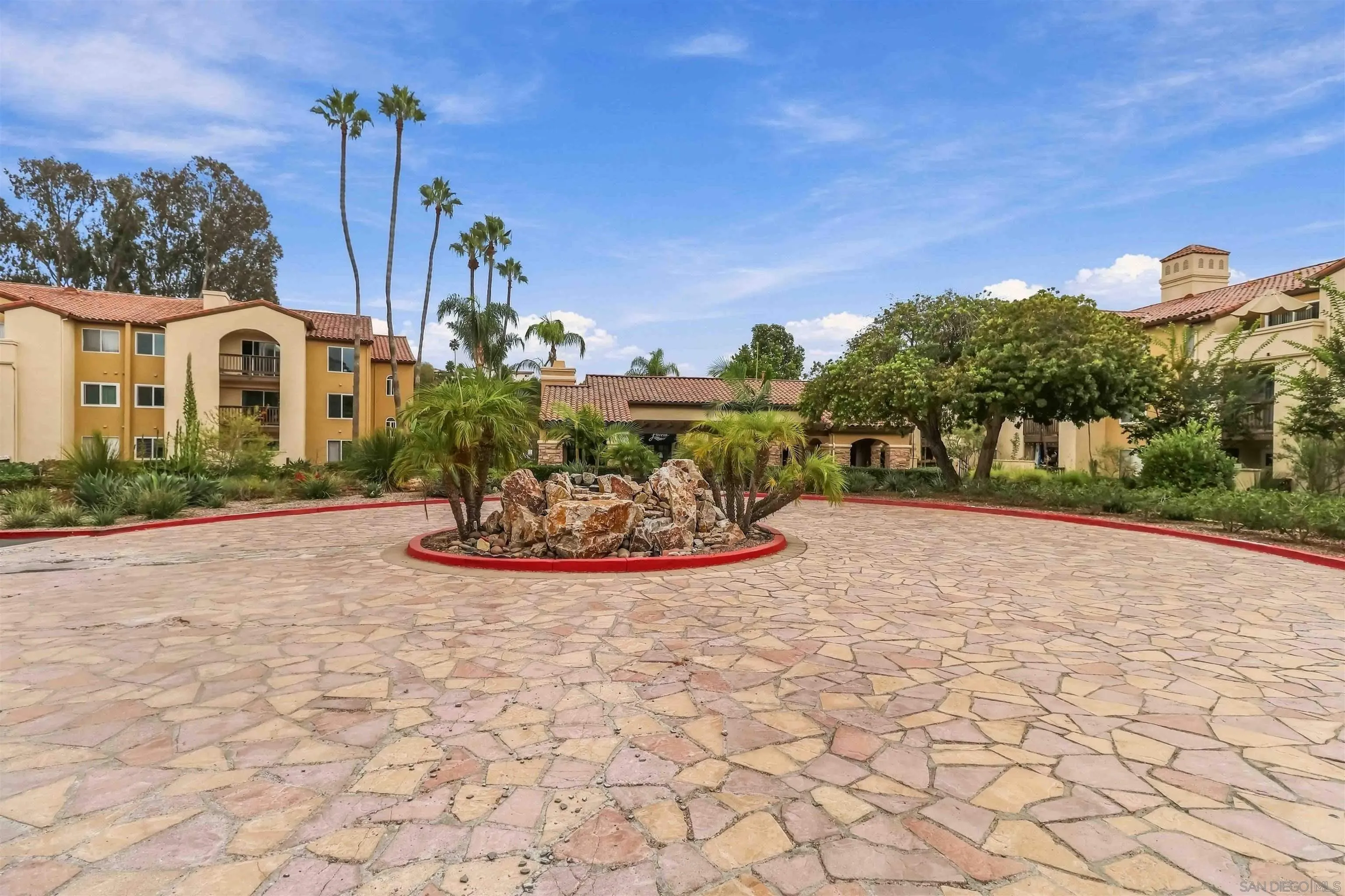 https://cdn.realtyfeed.com/cdn/127/260023654/2f24825f5246e31a70a8c9b0576a6cd5.webp