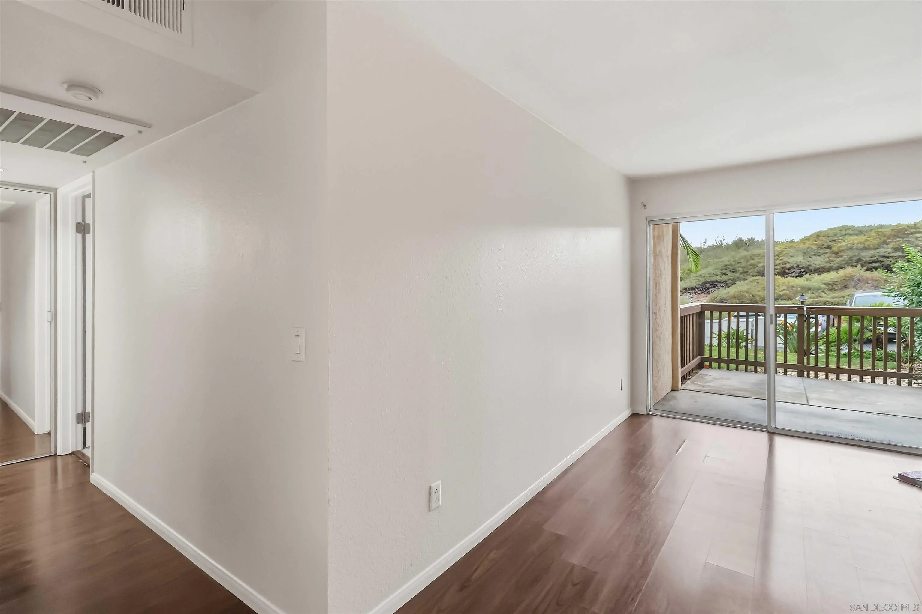 https://cdn.realtyfeed.com/cdn/127/260023654/605e7709fefd34a9ffc662c63a237251.webp