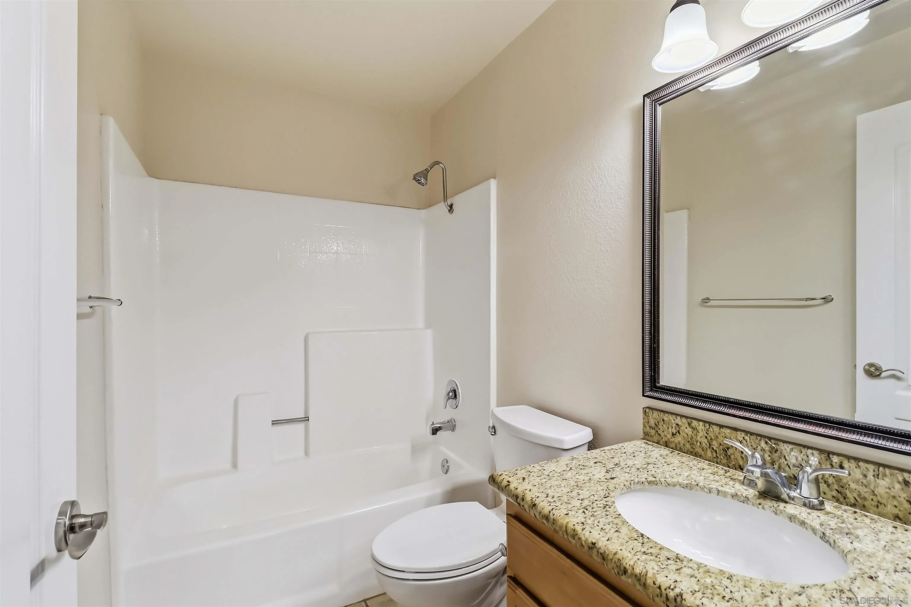 https://cdn.realtyfeed.com/cdn/127/260023654/db6eeaf16a83f1bef5d1ea65e4c3a932.webp