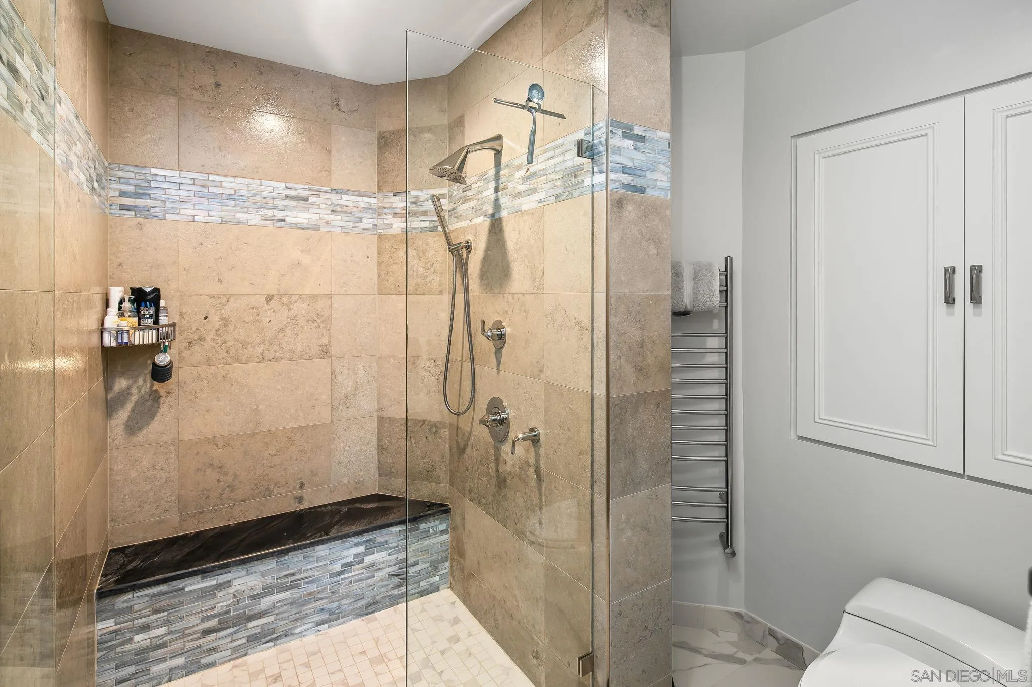 https://cdn.realtyfeed.com/cdn/127/260023659/4de9dcf28da324589ec0d9c72ef5a3fa.webp