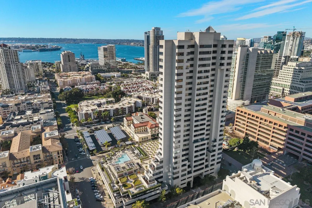 https://cdn.realtyfeed.com/cdn/127/260023659/bf269b0a14e7b92ed4a603ac234caa20.webp