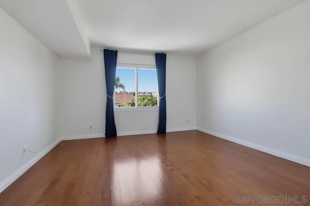 https://cdn.realtyfeed.com/cdn/127/260023663/35b9b0c7f37ada8d1f13bc3e3b91d100.webp