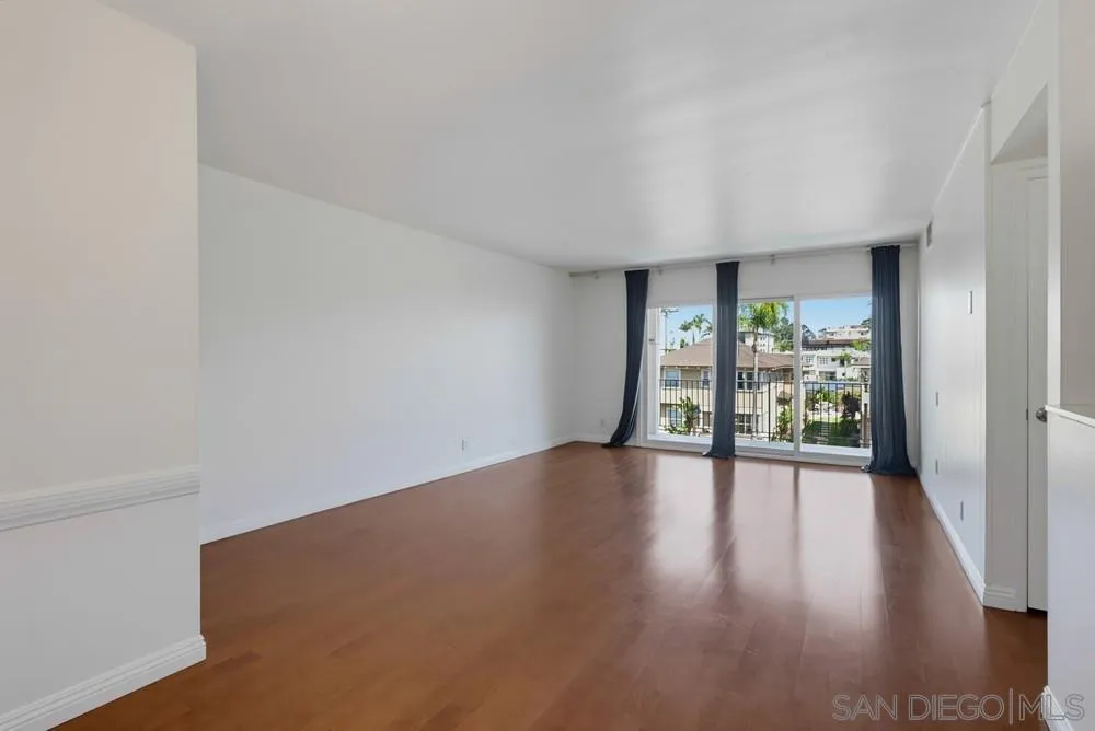 https://cdn.realtyfeed.com/cdn/127/260023663/3f2b3980f762122233a47315b0822cd8.webp