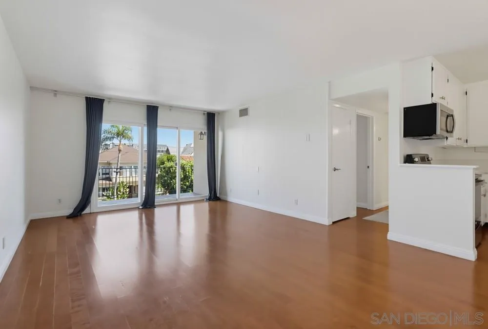 https://cdn.realtyfeed.com/cdn/127/260023663/49ec7bba594a0bdb19894a9a0815f360.webp