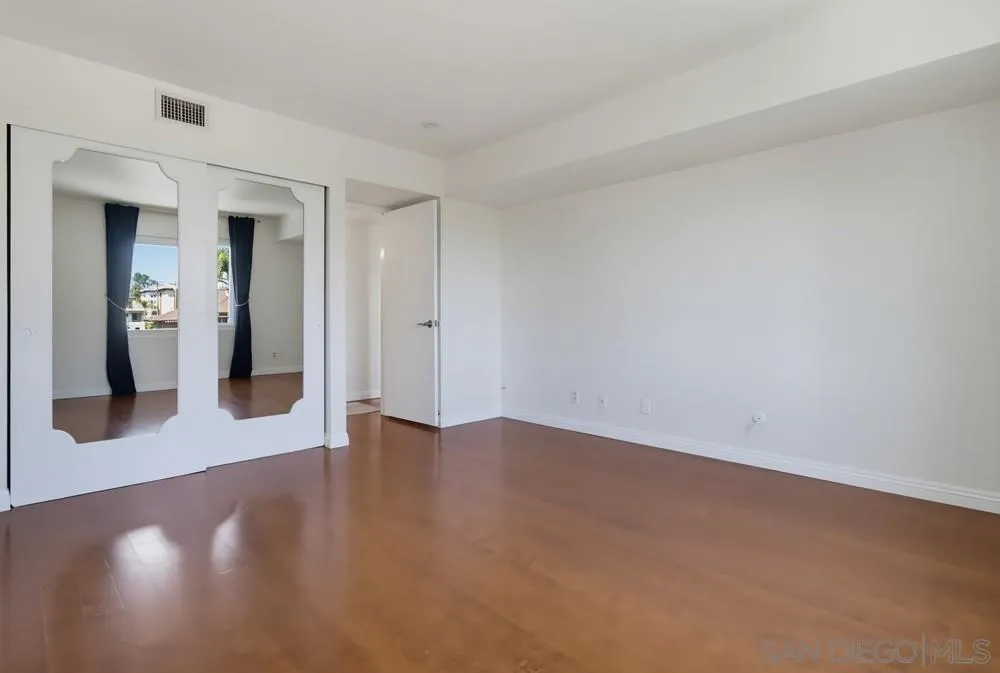 https://cdn.realtyfeed.com/cdn/127/260023663/7682f7bd04b02fec95bd2181561d8998.webp