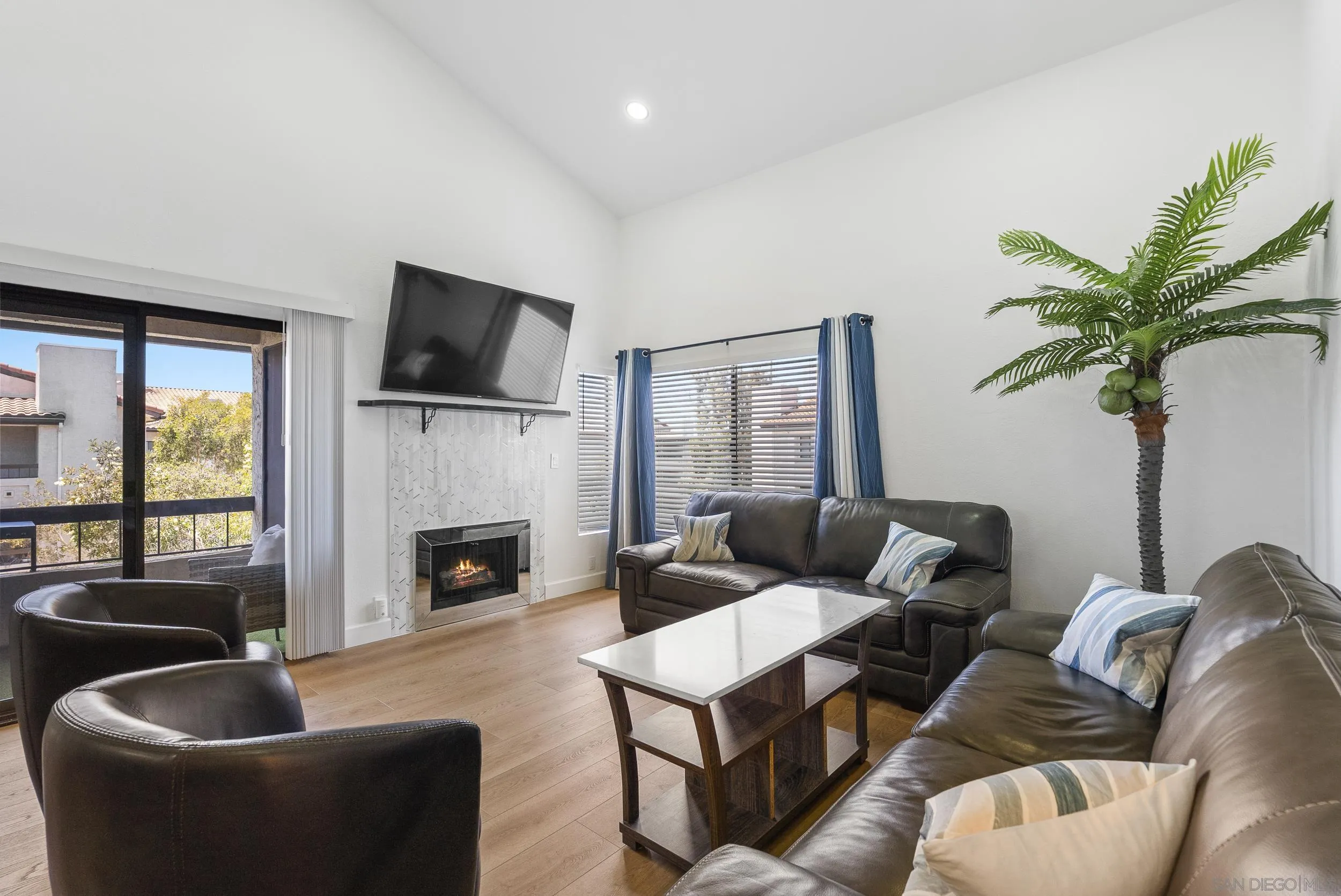 https://cdn.realtyfeed.com/cdn/127/260023664/98a457cc5c0872dcb05408f021cf885b.webp