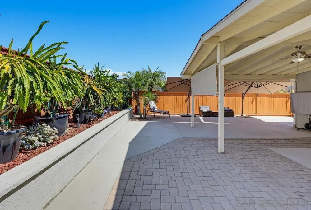 https://cdn.realtyfeed.com/cdn/127/260023670/27cb0fbad8942d6d467b59bab8fb39b7.webp