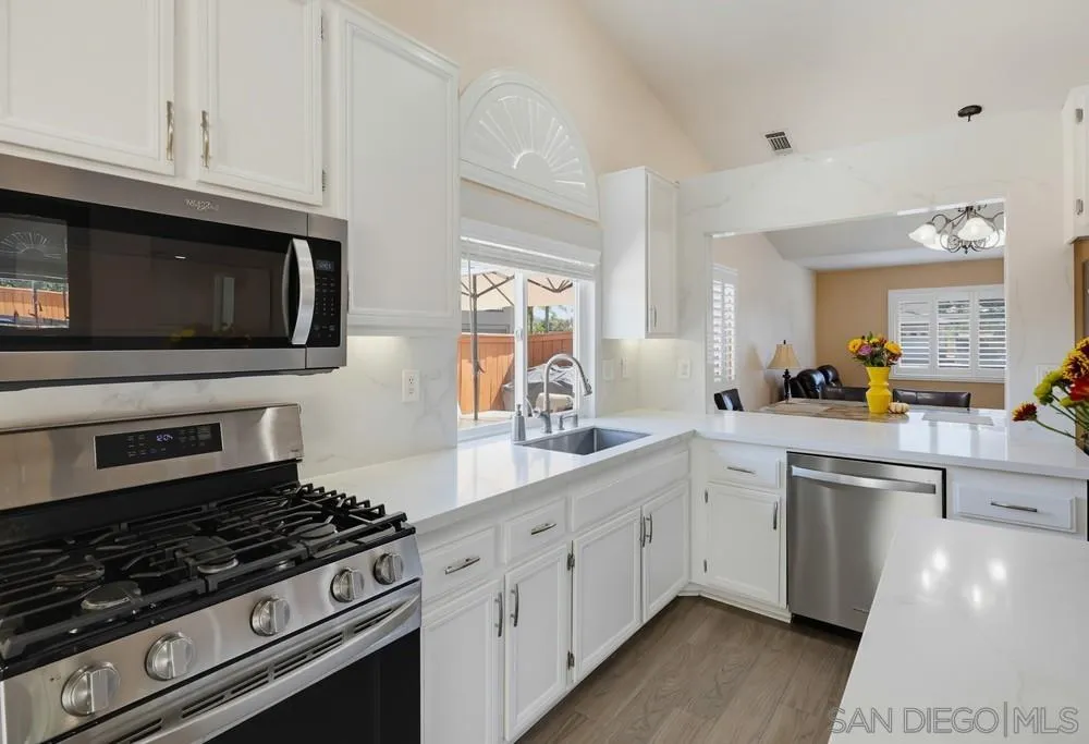 https://cdn.realtyfeed.com/cdn/127/260023670/a42e66d54abb454c60b6dcd54b3e7ff1.webp