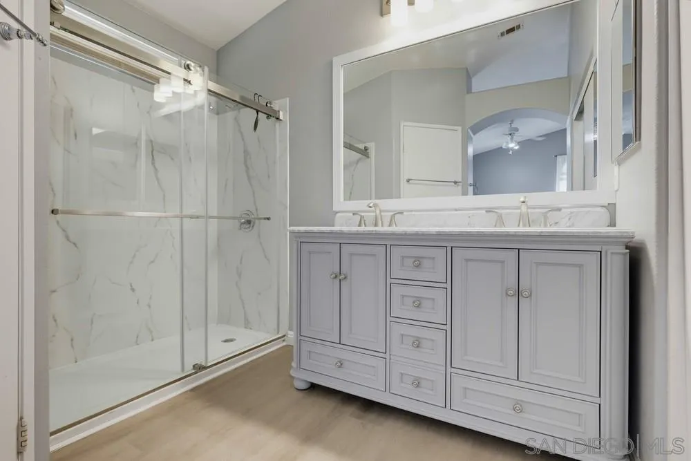https://cdn.realtyfeed.com/cdn/127/260023670/a4639369f813ebd67751c79eec8e11e2.webp