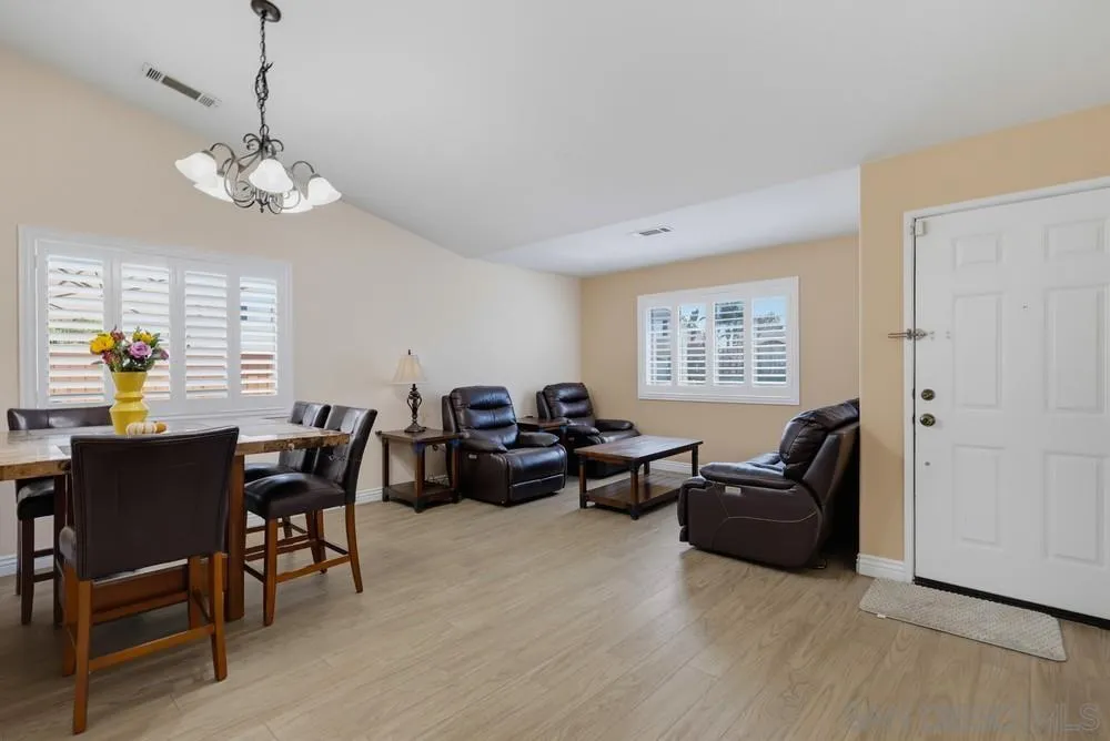 https://cdn.realtyfeed.com/cdn/127/260023670/e3126b2e522ca8f7ee7e0df27cd5a136.webp