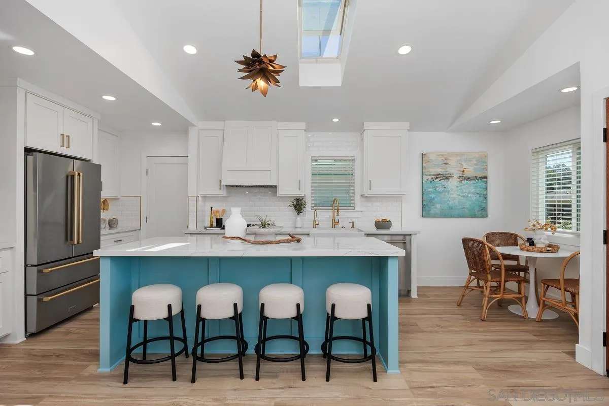 https://cdn.realtyfeed.com/cdn/127/260023676/cf54db3c0a280facaeac02e96db292a3.webp
