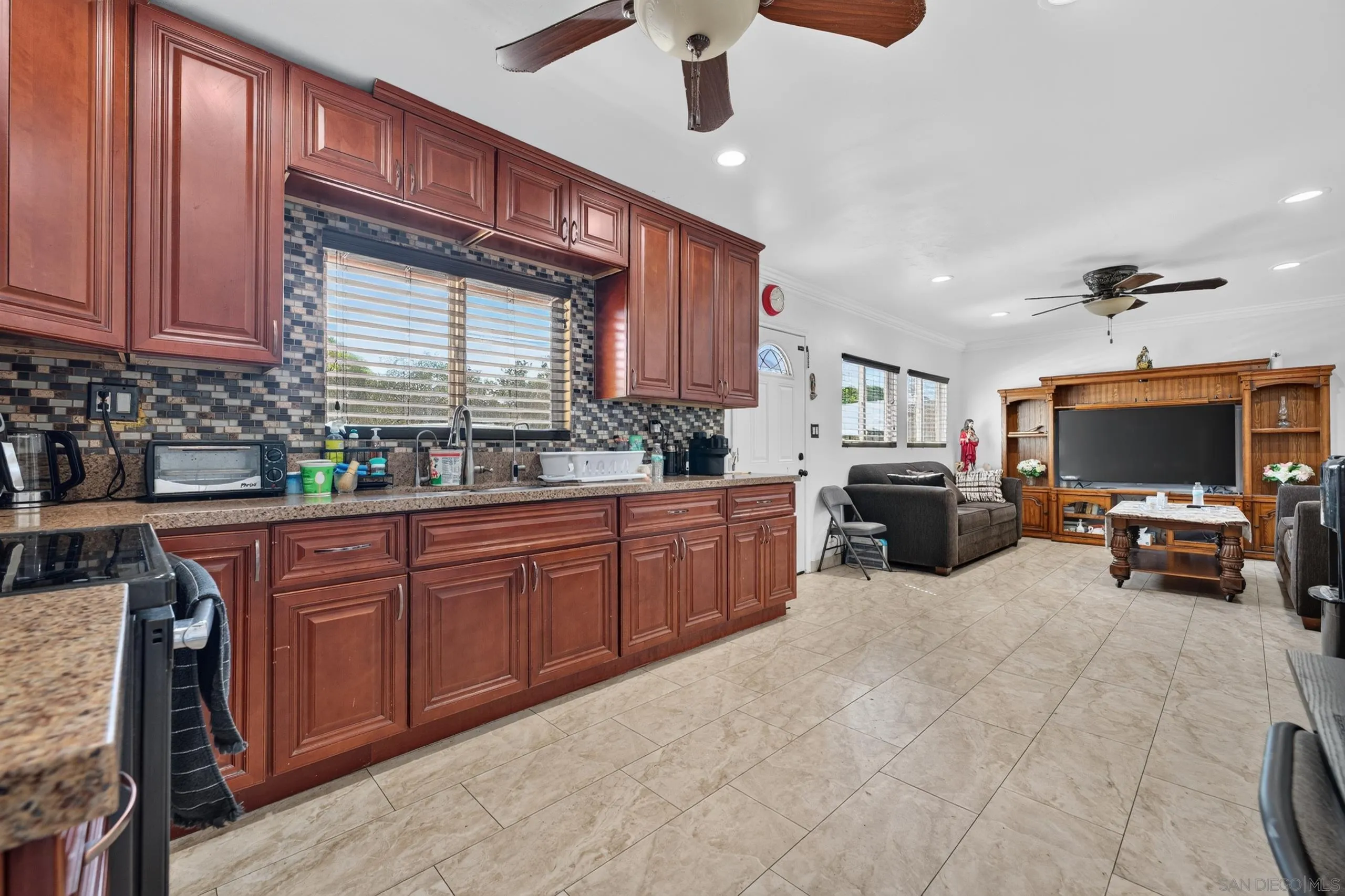 398 Minnesota Ave, El Cajon, CA 92020, photo 15