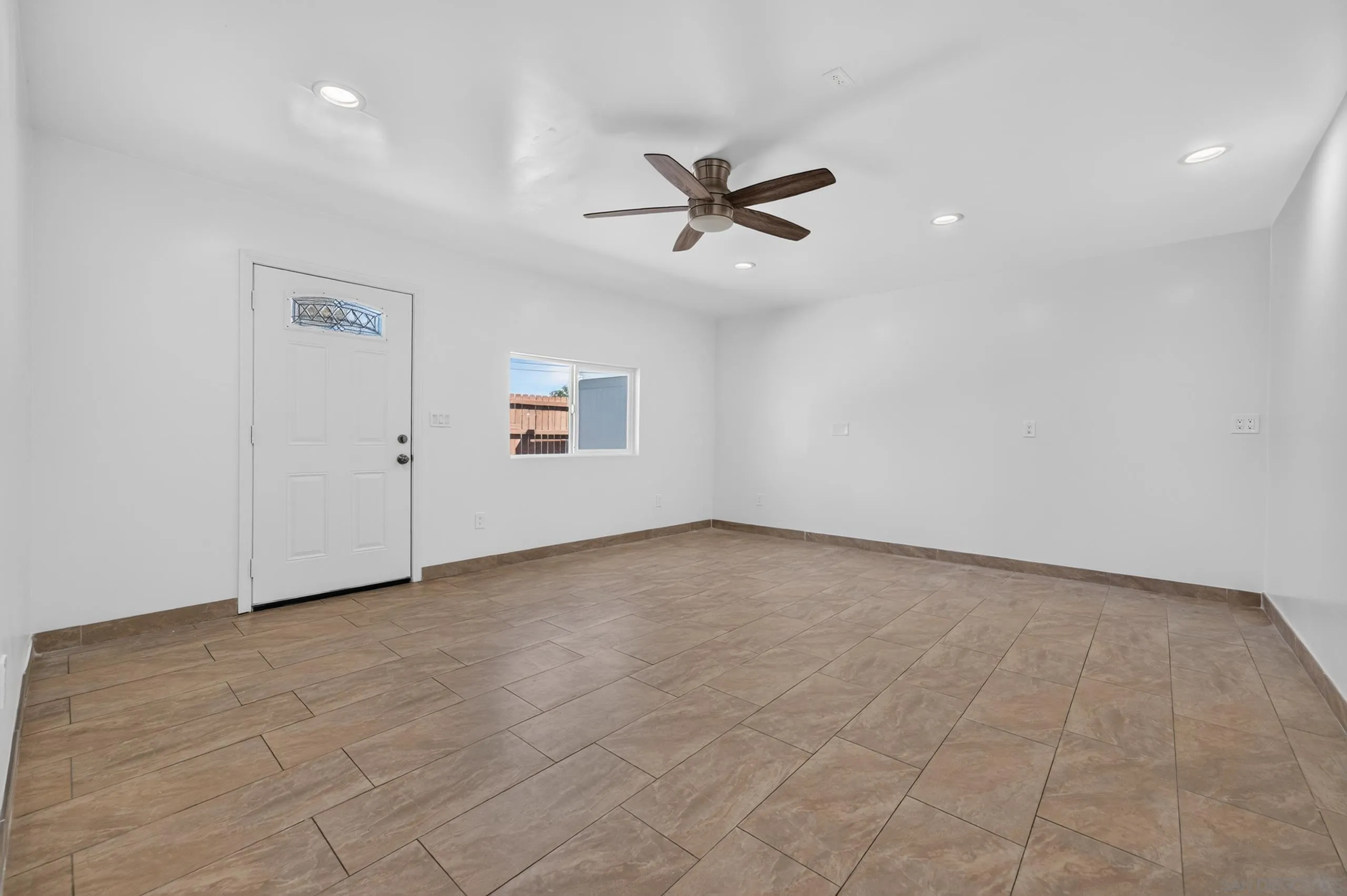 398 Minnesota Ave, El Cajon, CA 92020, photo 46
