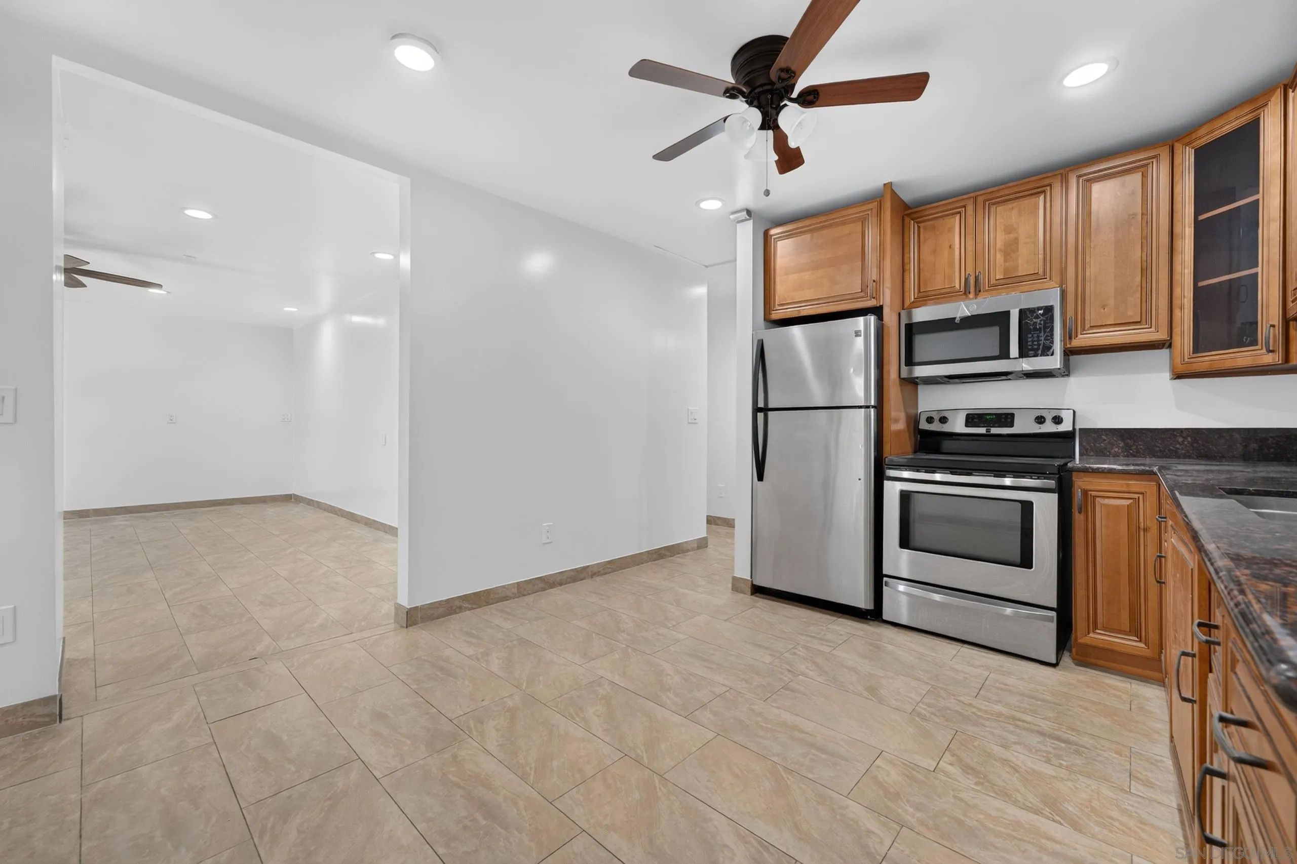 398 Minnesota Ave, El Cajon, CA 92020, photo 44