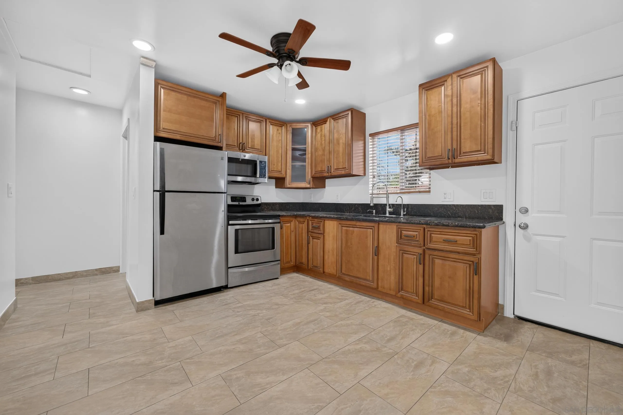 398 Minnesota Ave, El Cajon, CA 92020, photo 42