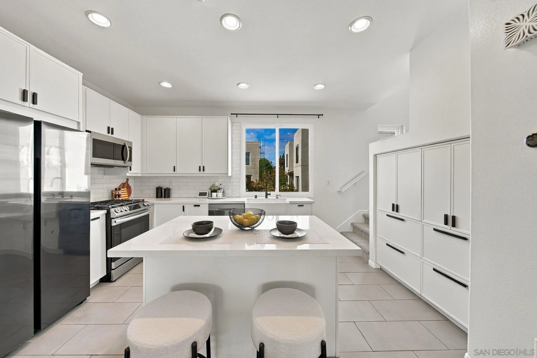 https://cdn.realtyfeed.com/cdn/127/260023709/35ecdd2c21dba37ae7df27409f6850ff.webp