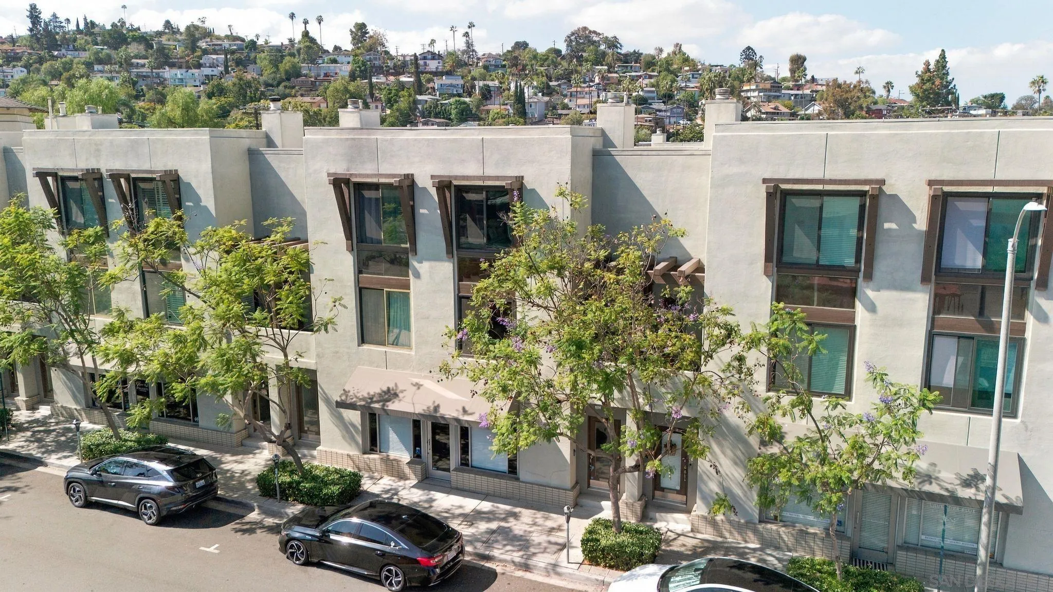 https://cdn.realtyfeed.com/cdn/127/260023709/51d51cdd487ebc60b07917d2dd0e3659.webp