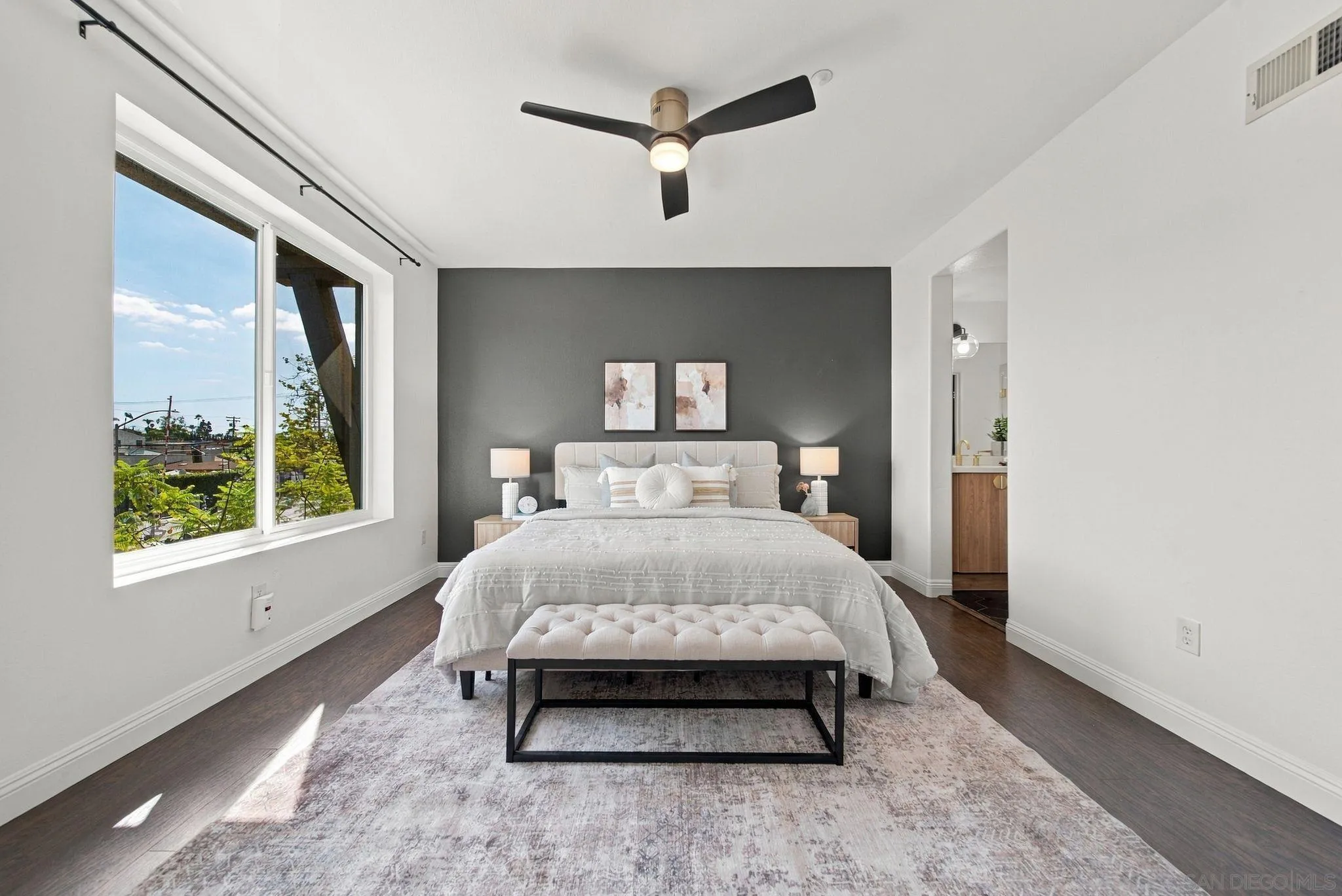 https://cdn.realtyfeed.com/cdn/127/260023709/944cf2b4080d3c3d12efd2c7ec55e612.webp