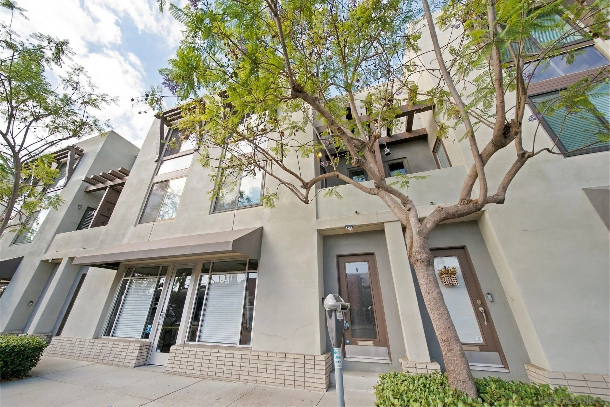 https://cdn.realtyfeed.com/cdn/127/260023709/95962df853460688a1bc6335b9beebd4.webp