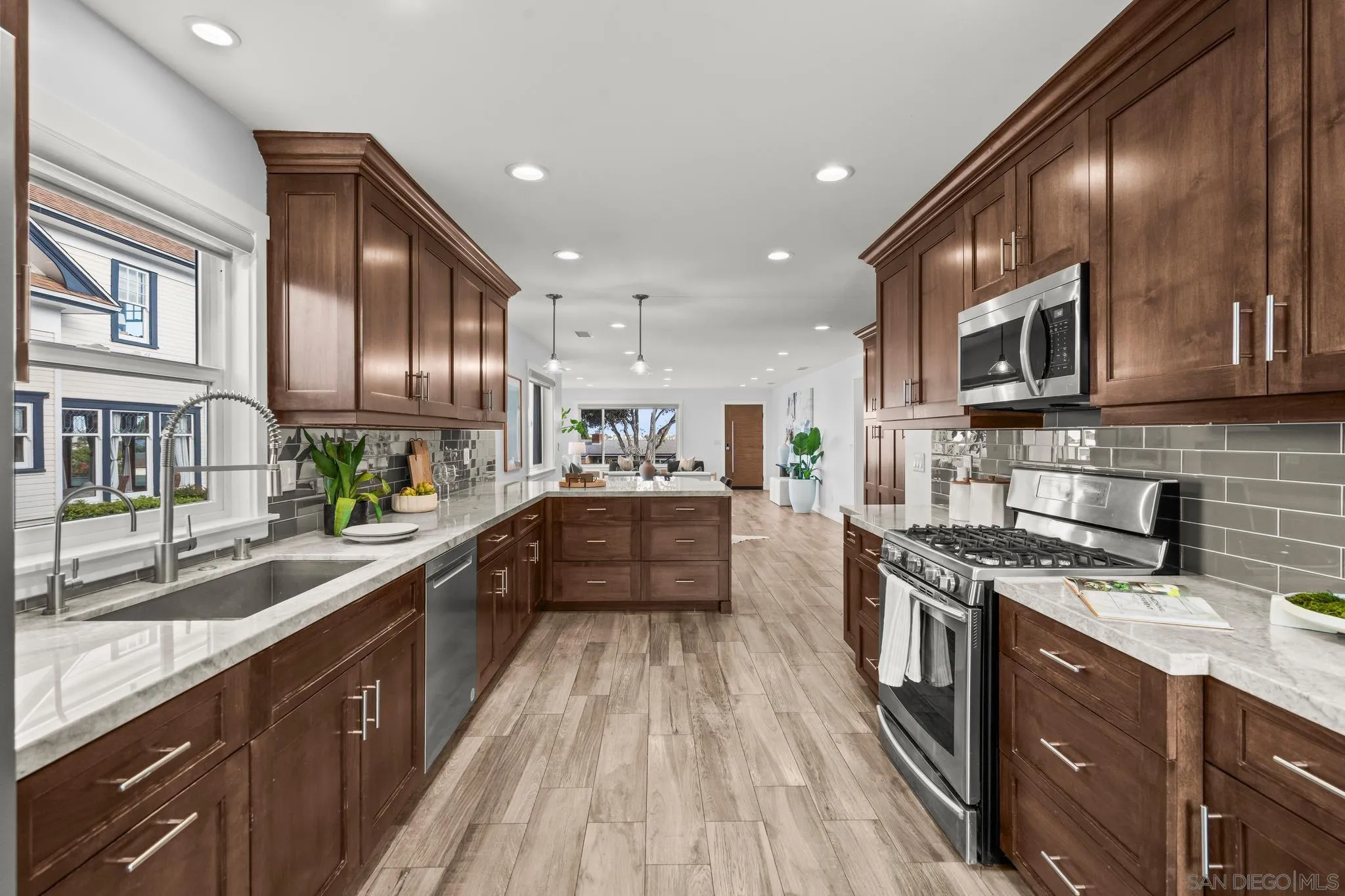 https://cdn.realtyfeed.com/cdn/127/260023714/6357d60c08bc95ecb508a48295a9fc89.webp