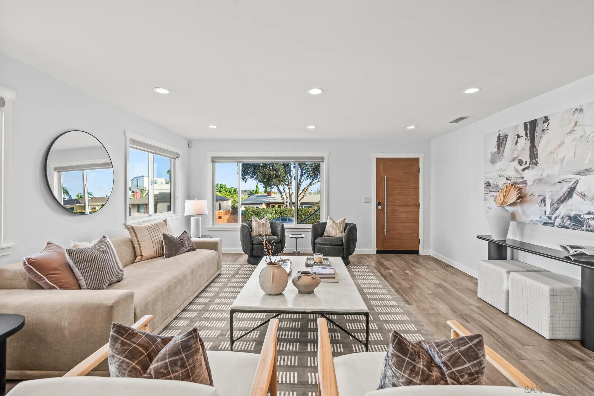 https://cdn.realtyfeed.com/cdn/127/260023714/8a1d07a6d91b90fe597156cb852a1365.webp