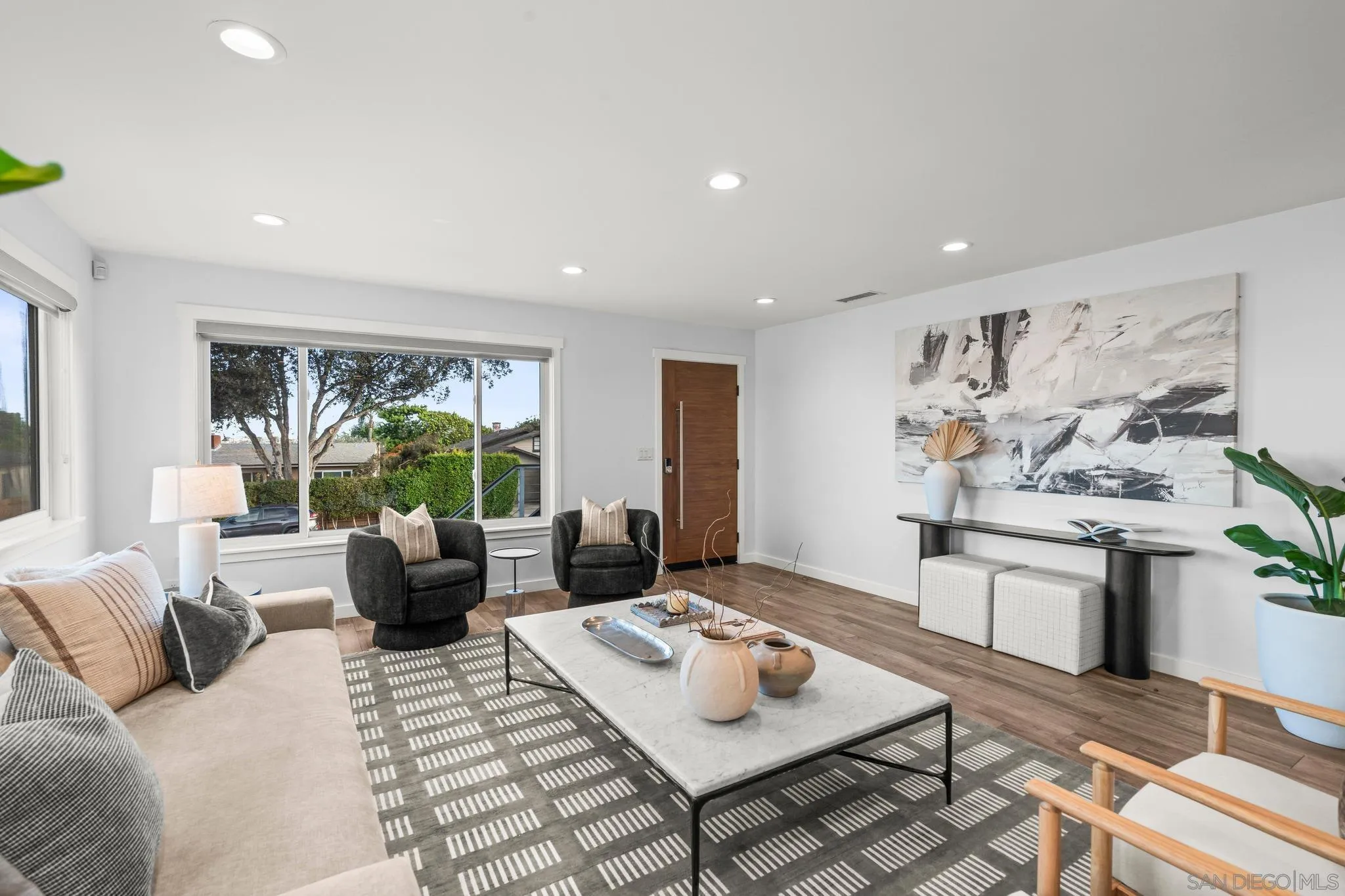 https://cdn.realtyfeed.com/cdn/127/260023714/a908ddf54e2f844b5d311732757e6d33.webp