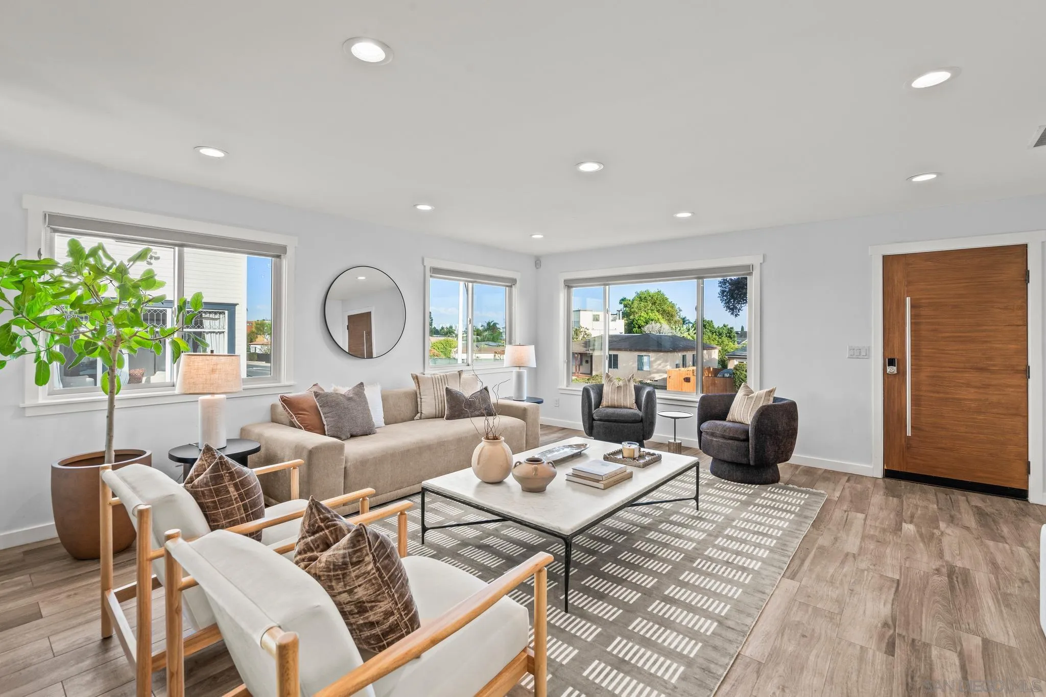https://cdn.realtyfeed.com/cdn/127/260023714/cbb38dfae7958562b198e2a7903b4489.webp