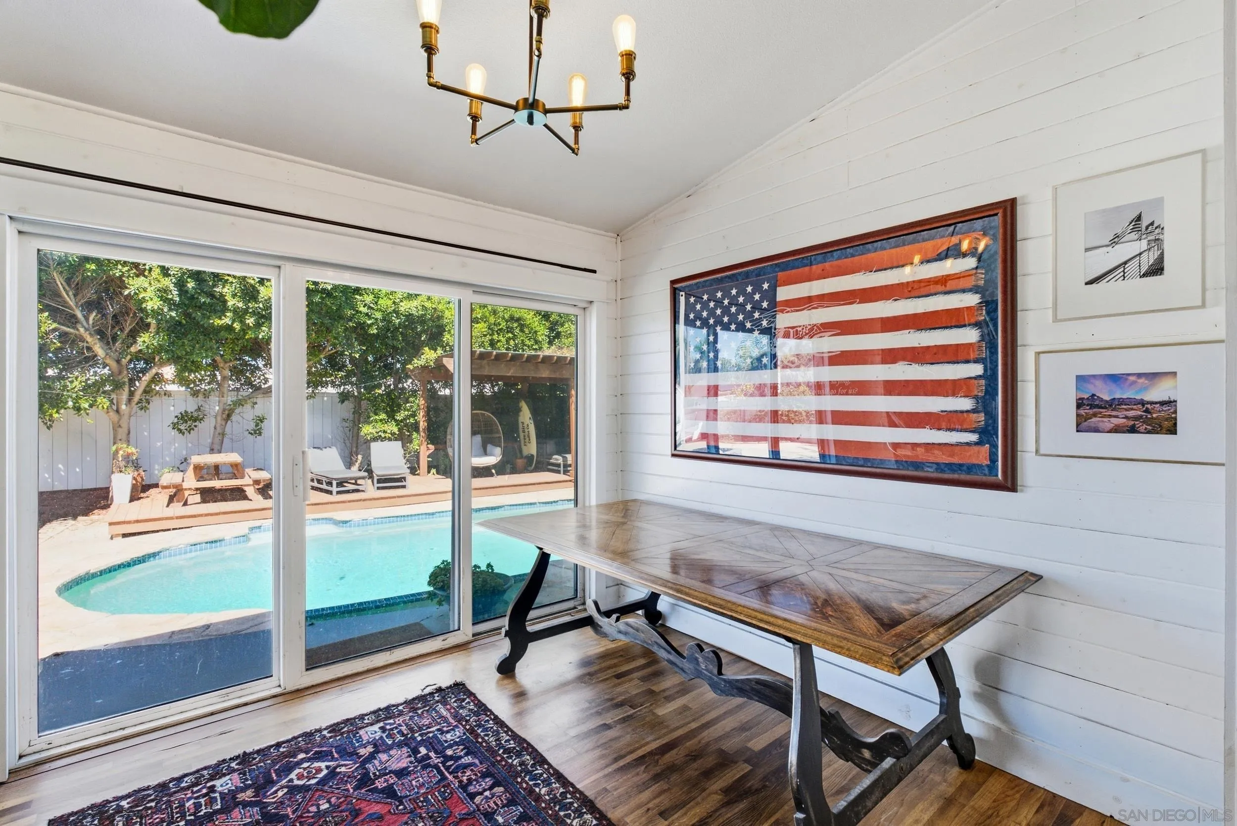https://cdn.realtyfeed.com/cdn/127/260023716/02ec7b7a10fa4b18c5408da3a3576b0e.webp