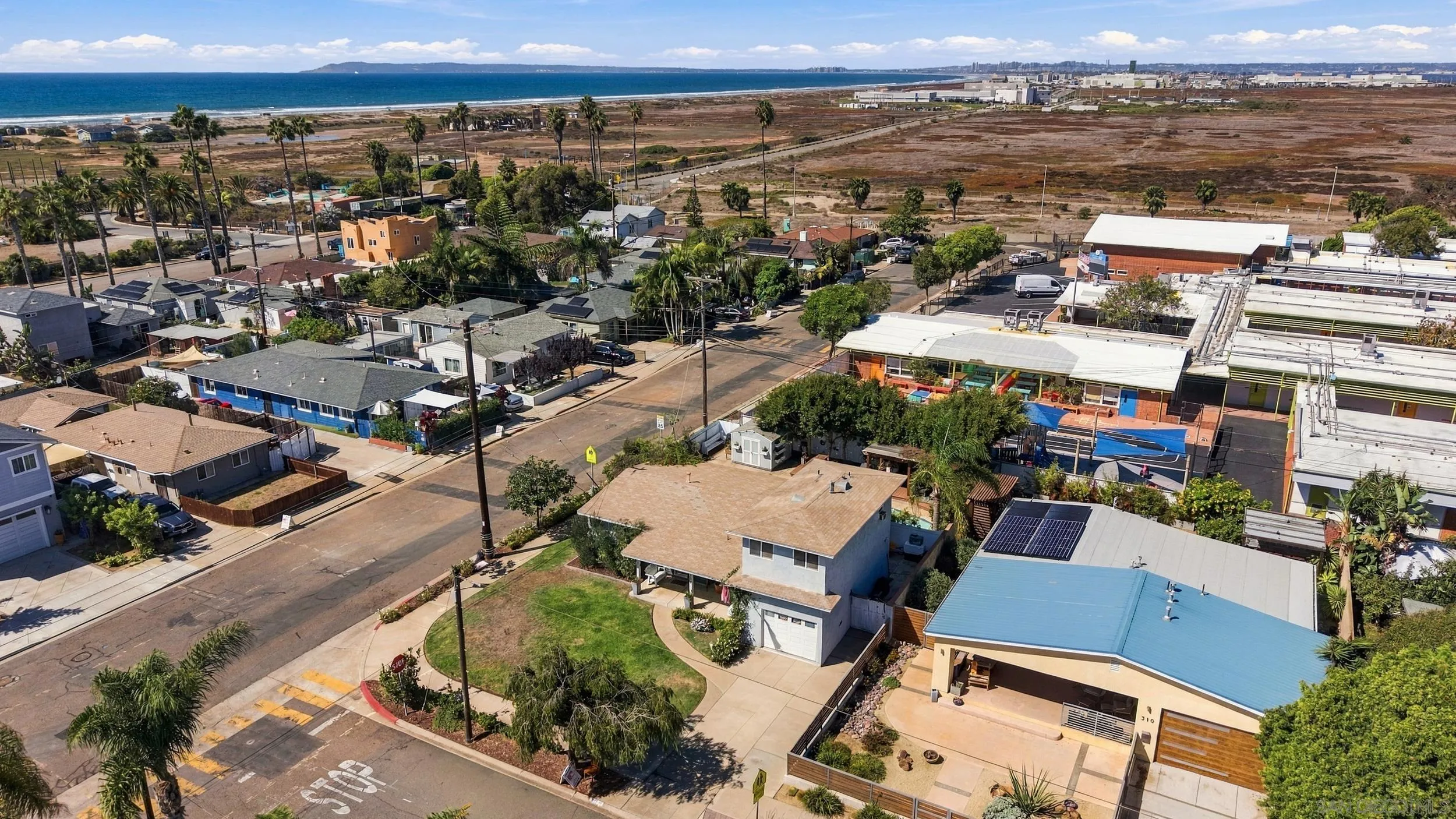https://cdn.realtyfeed.com/cdn/127/260023716/8b5c0c276d4a457253dd13069d95587c.webp