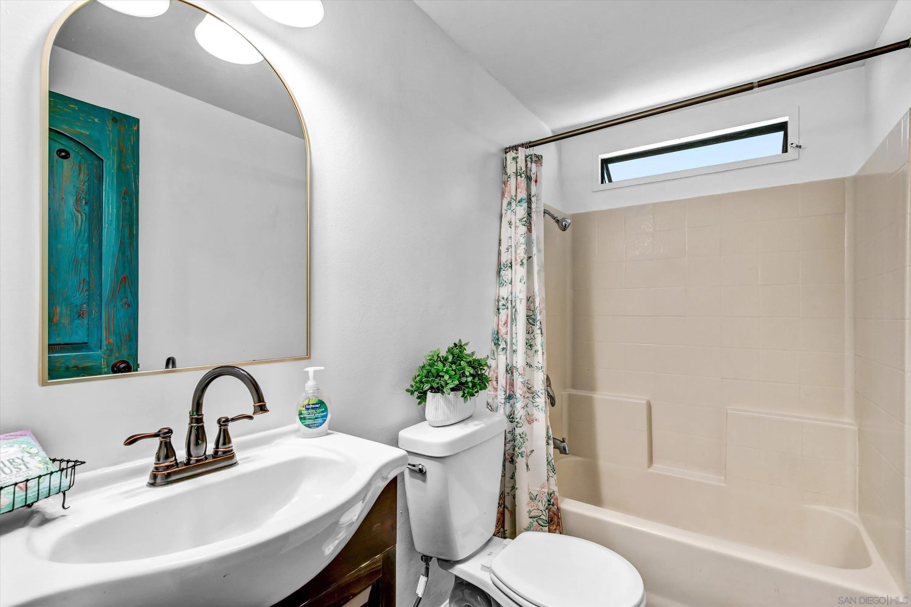 https://cdn.realtyfeed.com/cdn/127/260023717/10dc6f5d0fb288ef1668157e31edbebf.webp