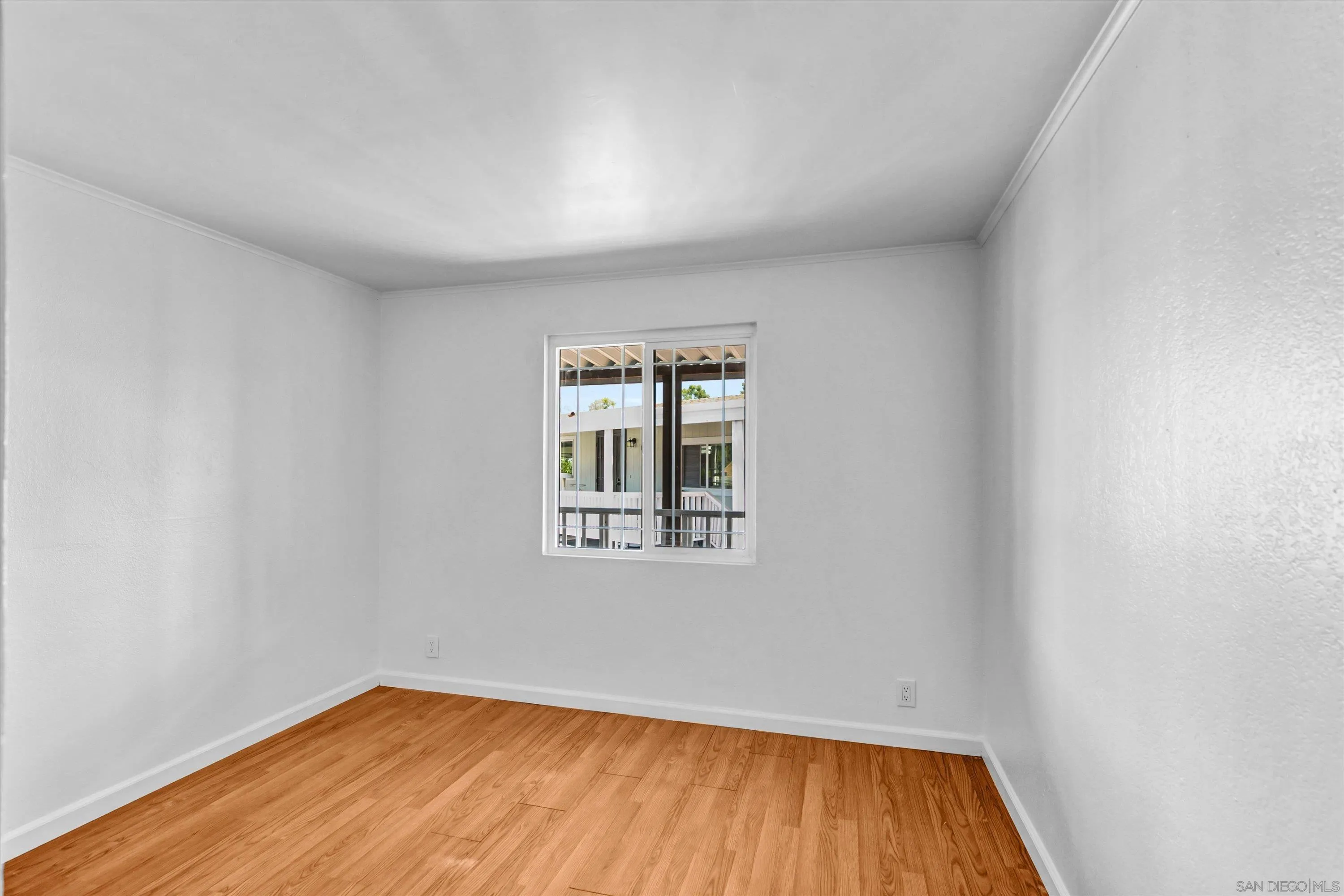 https://cdn.realtyfeed.com/cdn/127/260023717/5bd5f4f672644b2efd10116bb15656d9.webp