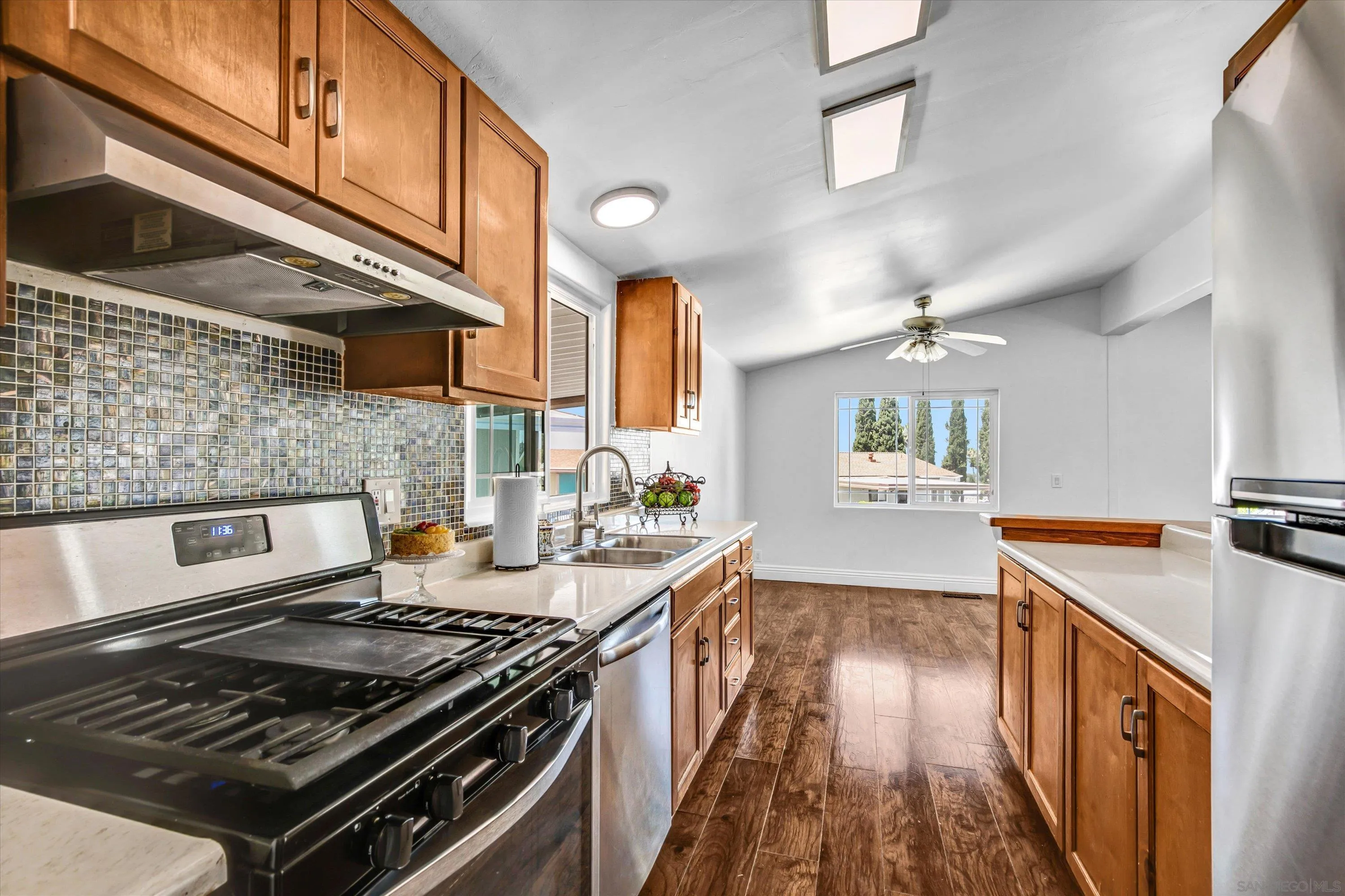 https://cdn.realtyfeed.com/cdn/127/260023717/e3d2188b18dea68144fc56d6845a2fb0.webp