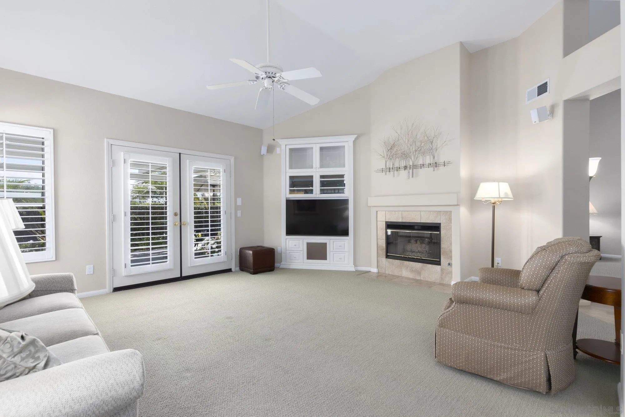 https://cdn.realtyfeed.com/cdn/127/260023721/3668d09829414a26cf35c83bd89775b7.webp