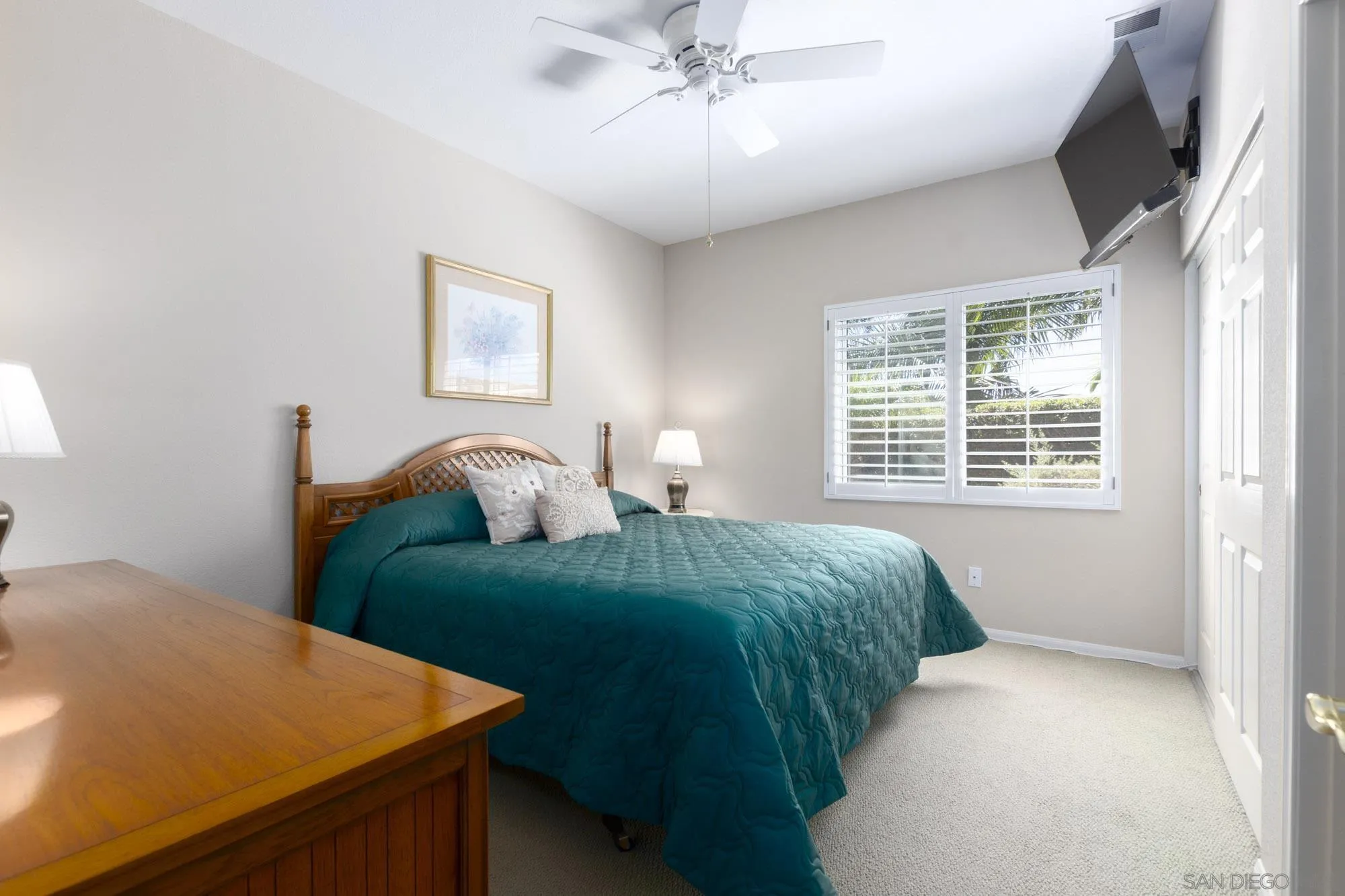 https://cdn.realtyfeed.com/cdn/127/260023721/6d169e0a03afbd5fab416f2bac492e3e.webp