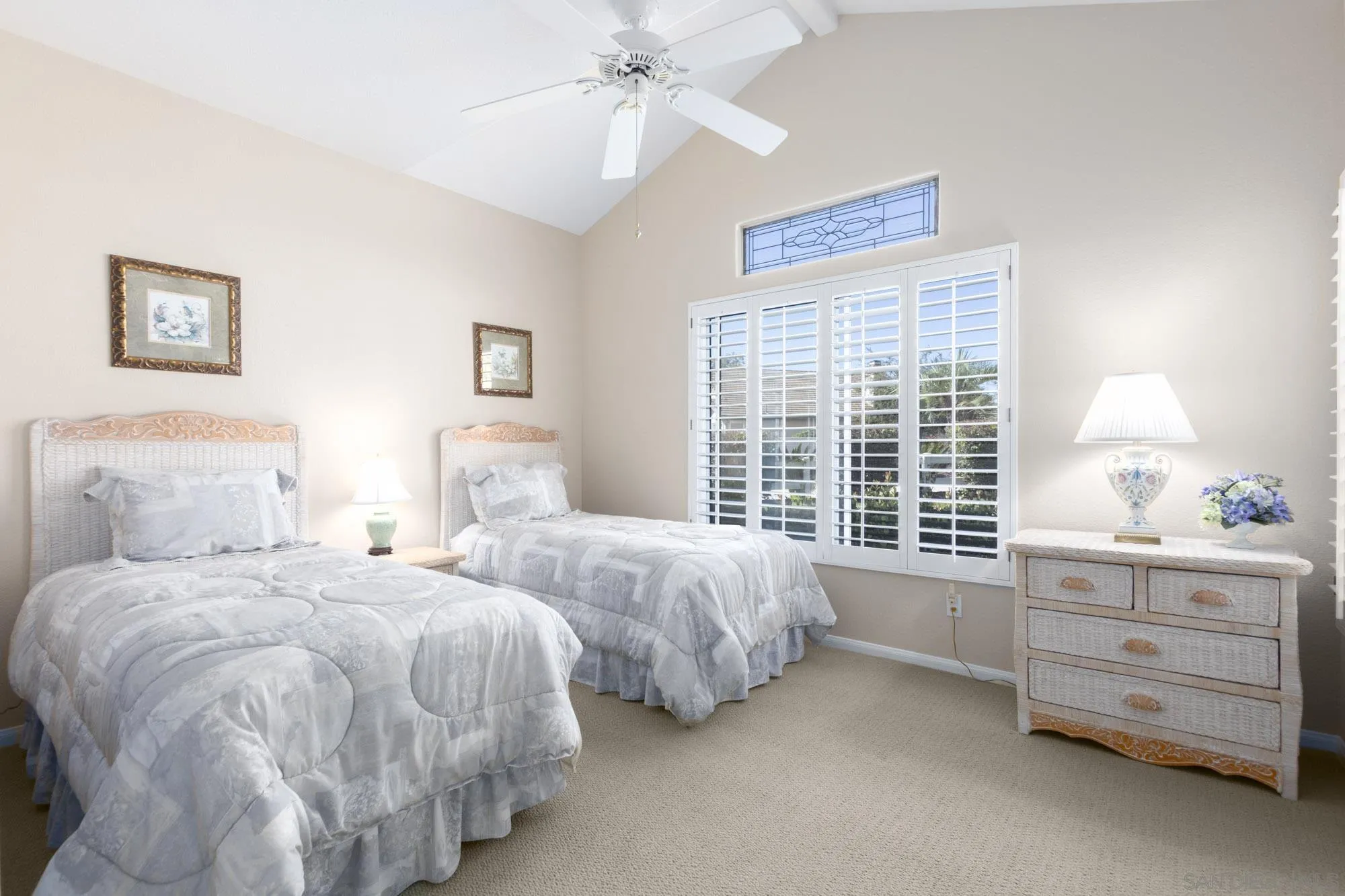 https://cdn.realtyfeed.com/cdn/127/260023721/7ebdc11d91a40a1ff25eb44b6f3f42d0.webp