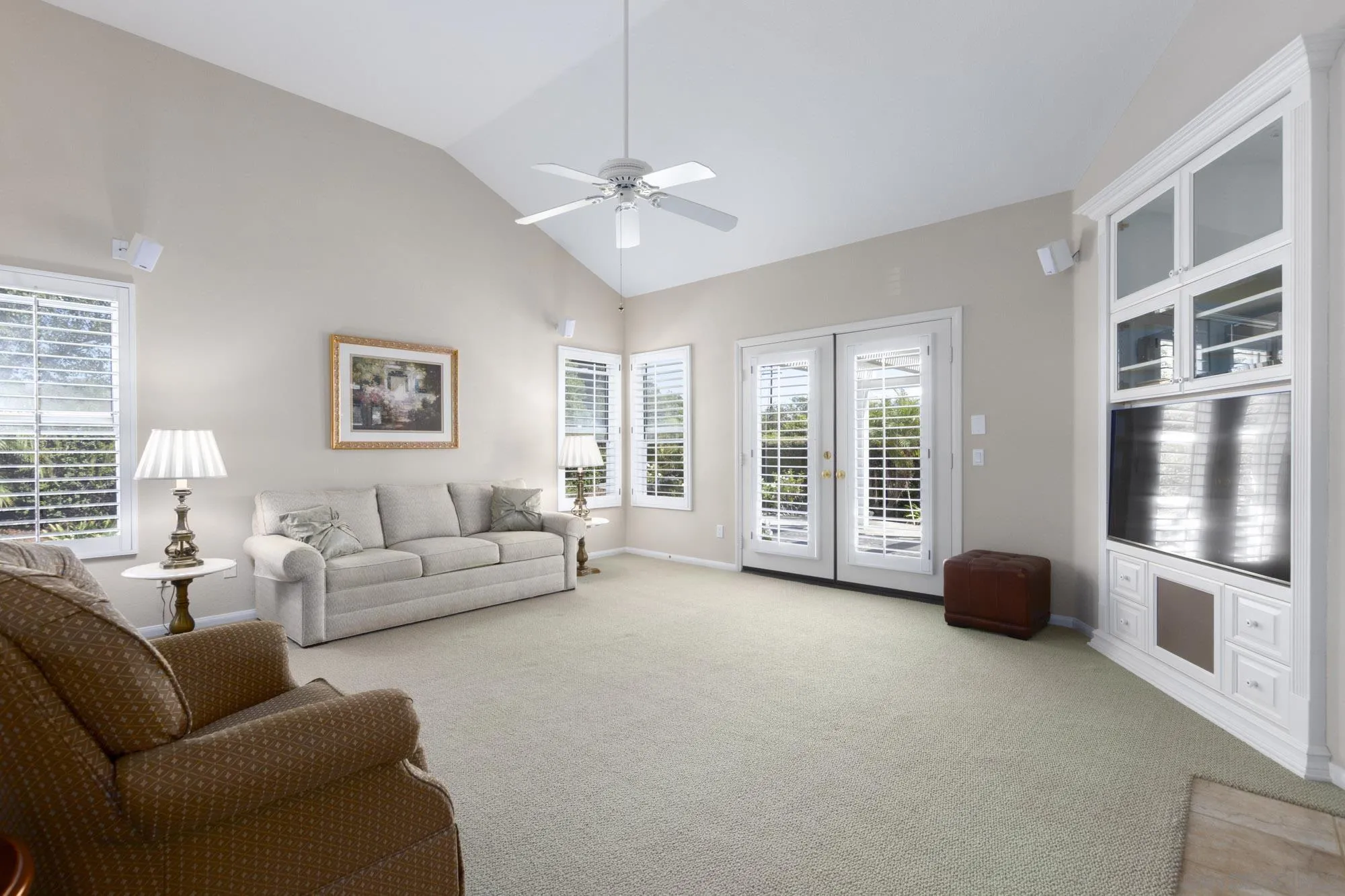 https://cdn.realtyfeed.com/cdn/127/260023721/914a5a0436b7590b2f516c9d2260c301.webp
