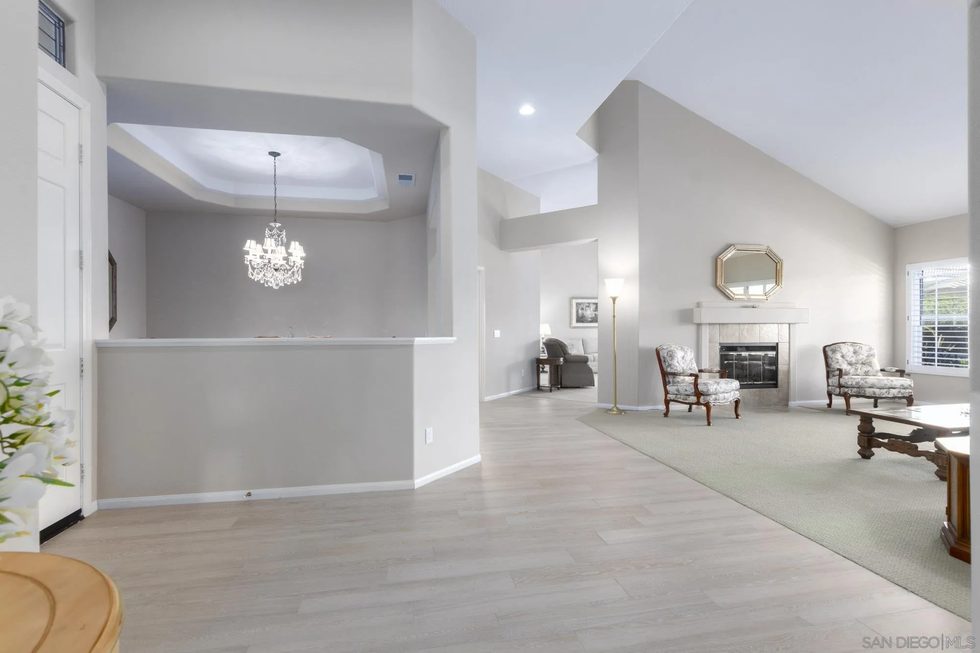 https://cdn.realtyfeed.com/cdn/127/260023721/abaf0c0a71445f599a4ff4285ecc62fc.webp