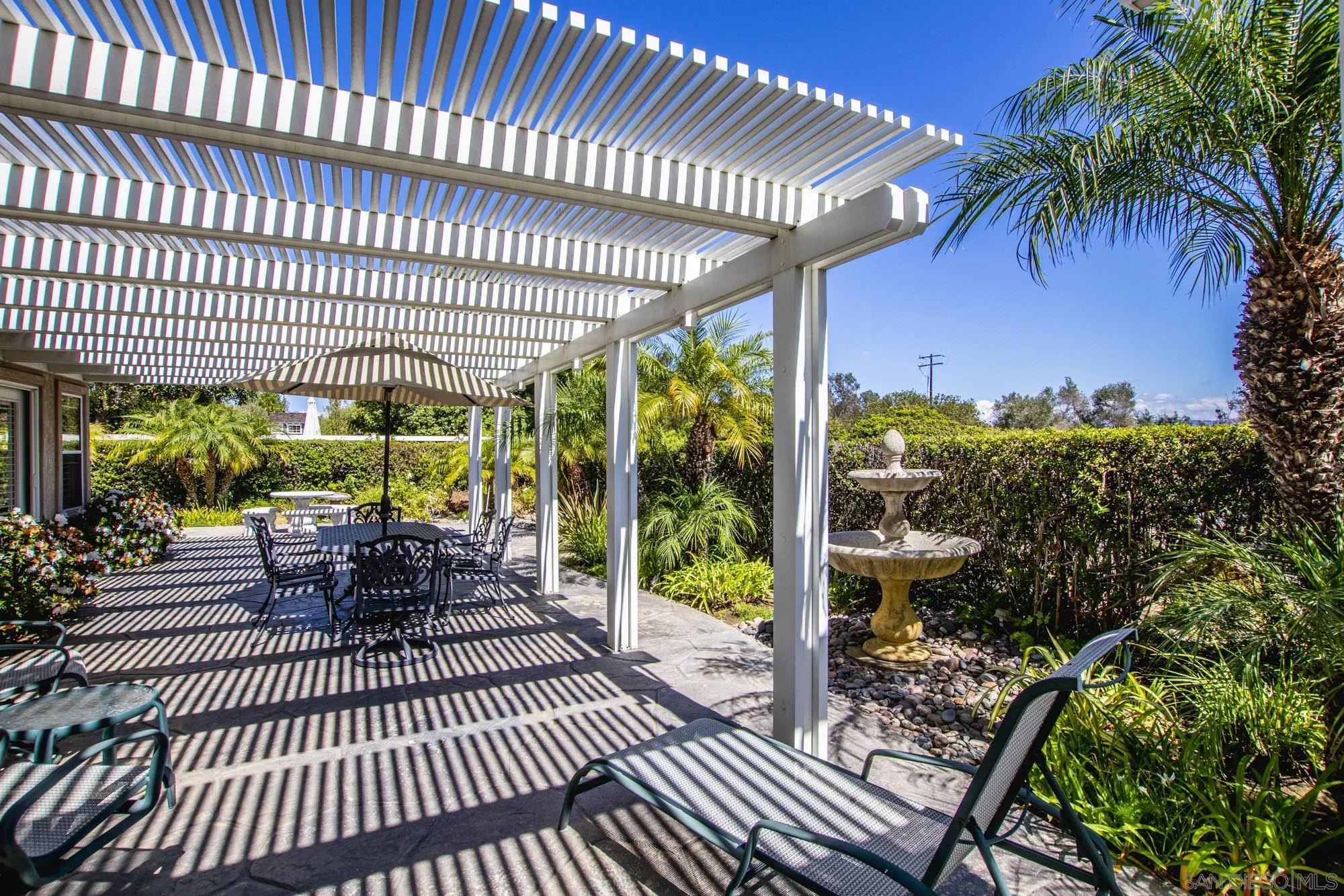 https://cdn.realtyfeed.com/cdn/127/260023721/c33ff6eb222f0bbcd2bdc460b64a70d9.webp