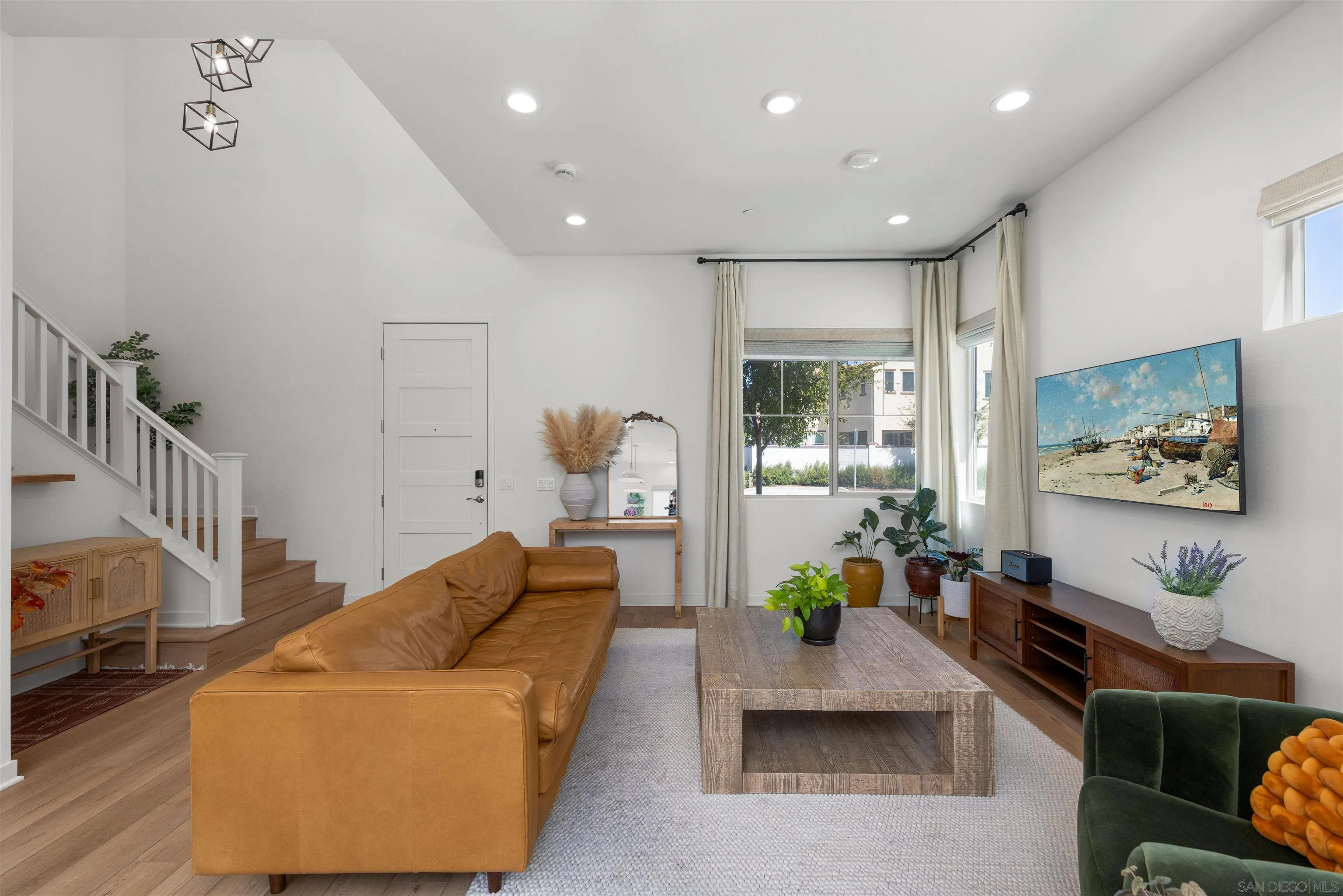 https://cdn.realtyfeed.com/cdn/127/260023722/14f1802d35447977b9a1b452480c33eb.webp