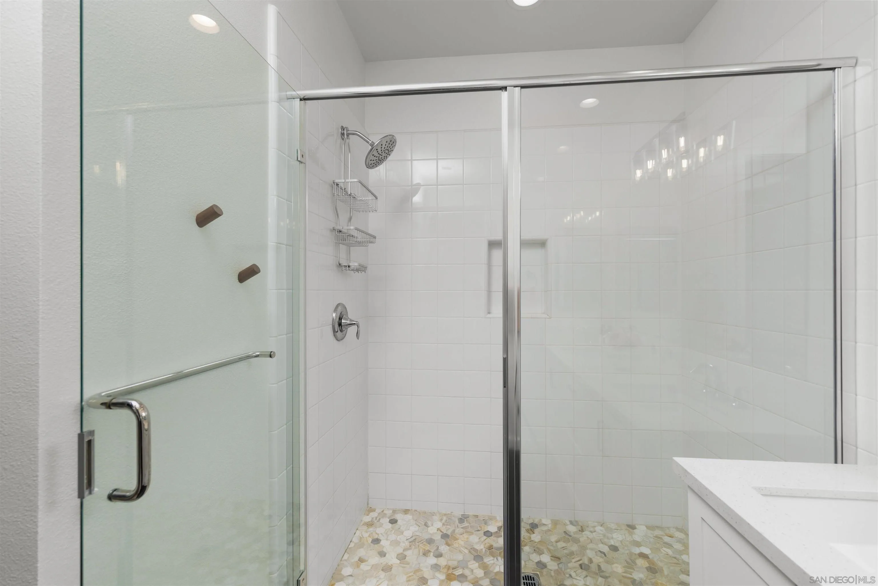 https://cdn.realtyfeed.com/cdn/127/260023722/7fe814e7a40ee45a83128cce4dea19e8.webp